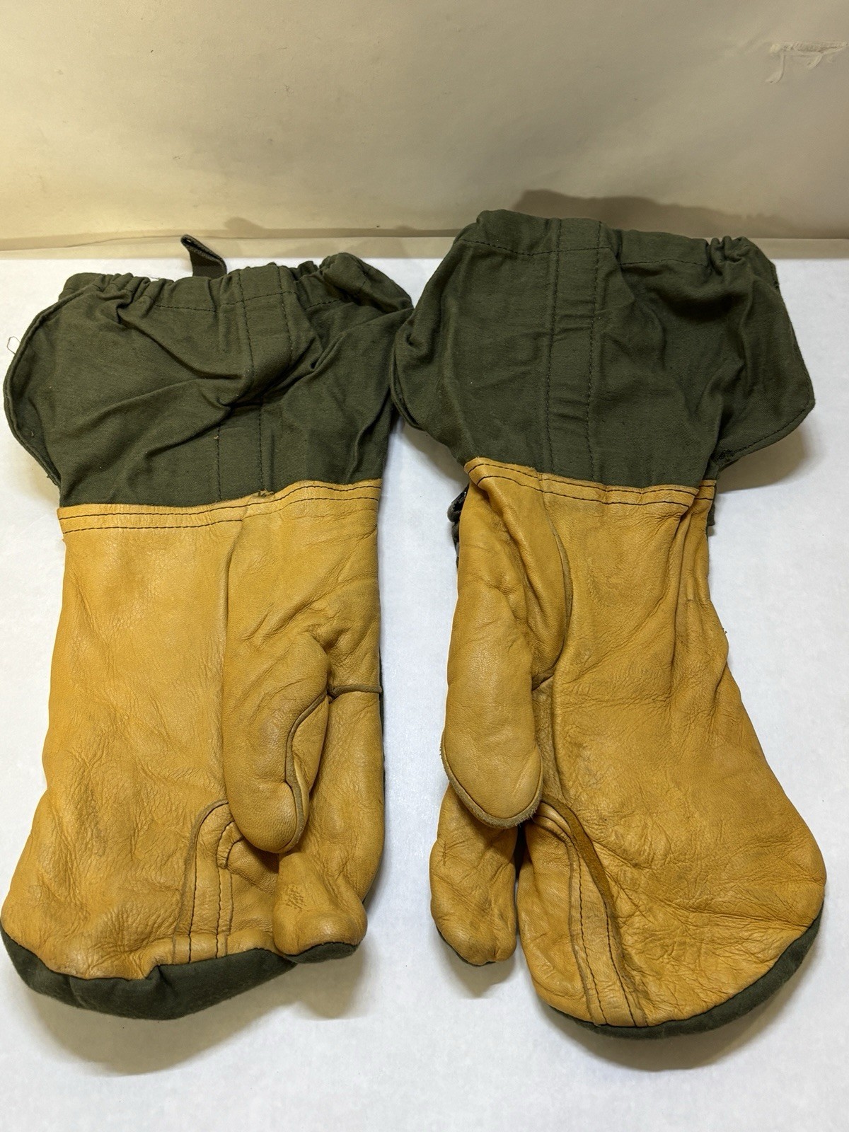 US Military M-1965 Mitten Shells Cold Weather Trigger Finger Leather Large