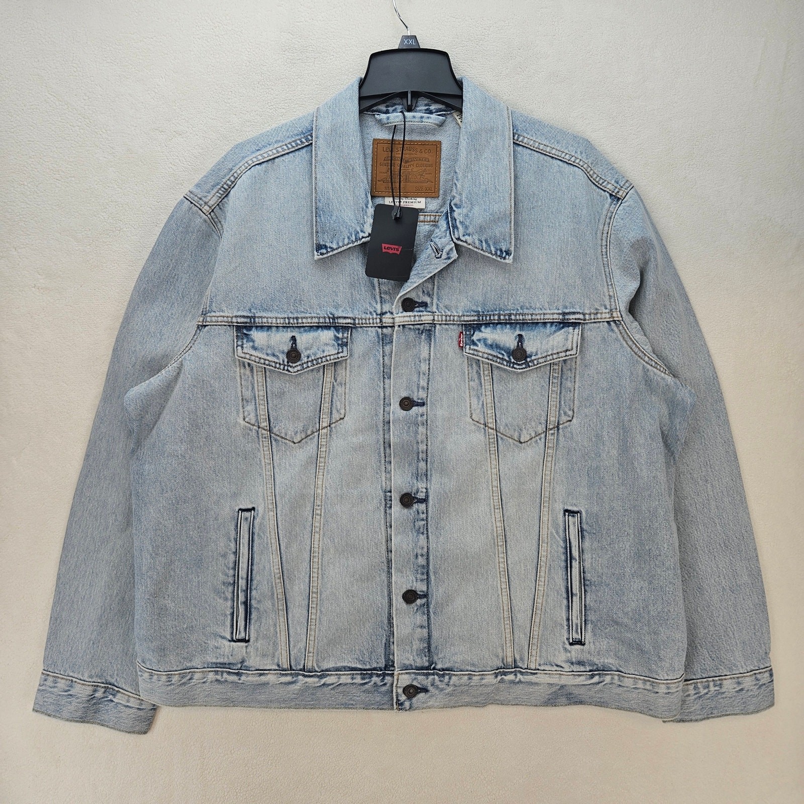 LEVI'S MEN'S XXL PREMIUM TRUCKER JACKET NWT LIGHT WASH
