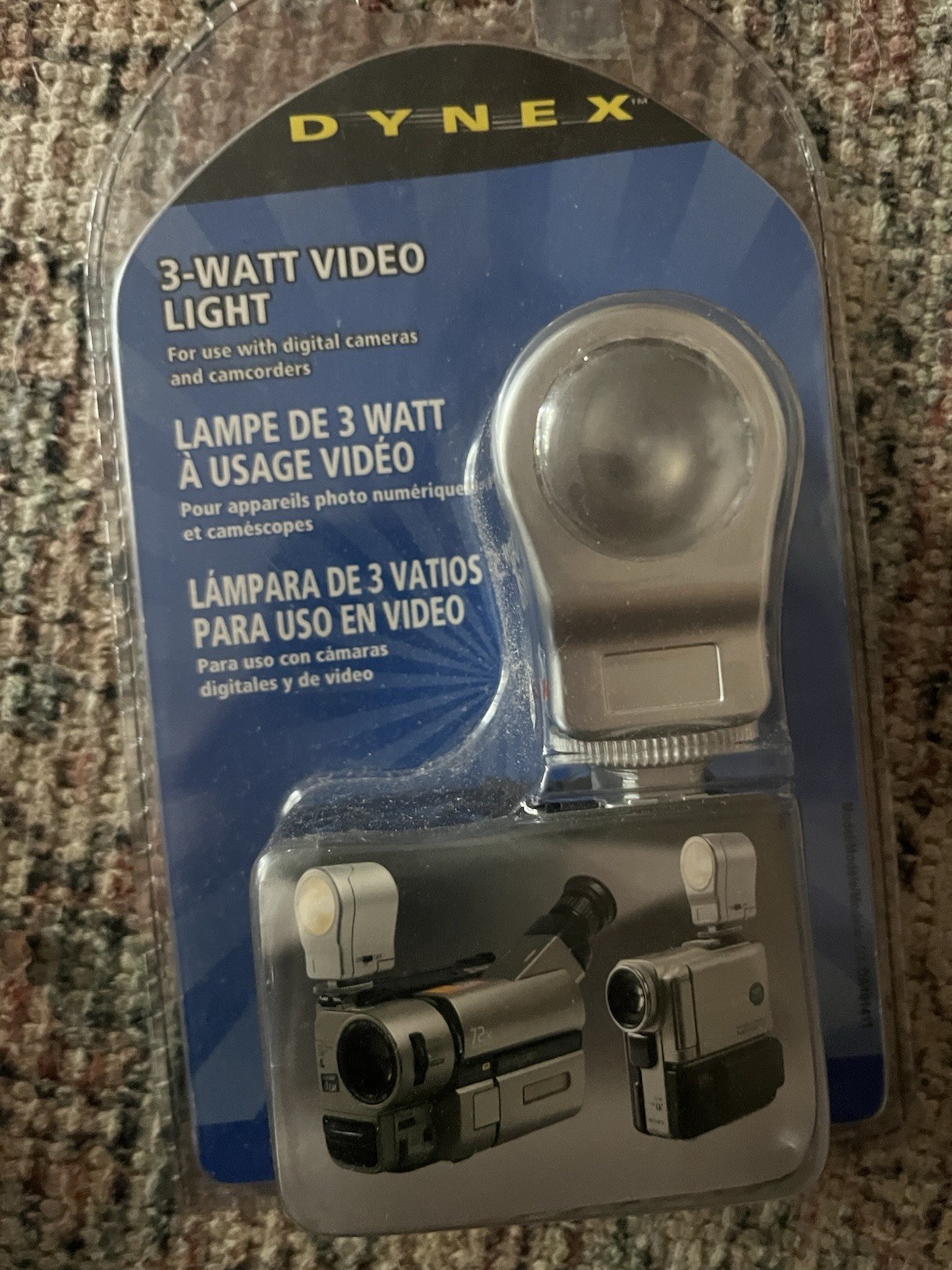 2005 Dynex 3 Watt Video Light For Digital Cameras/ Camcorders NIB