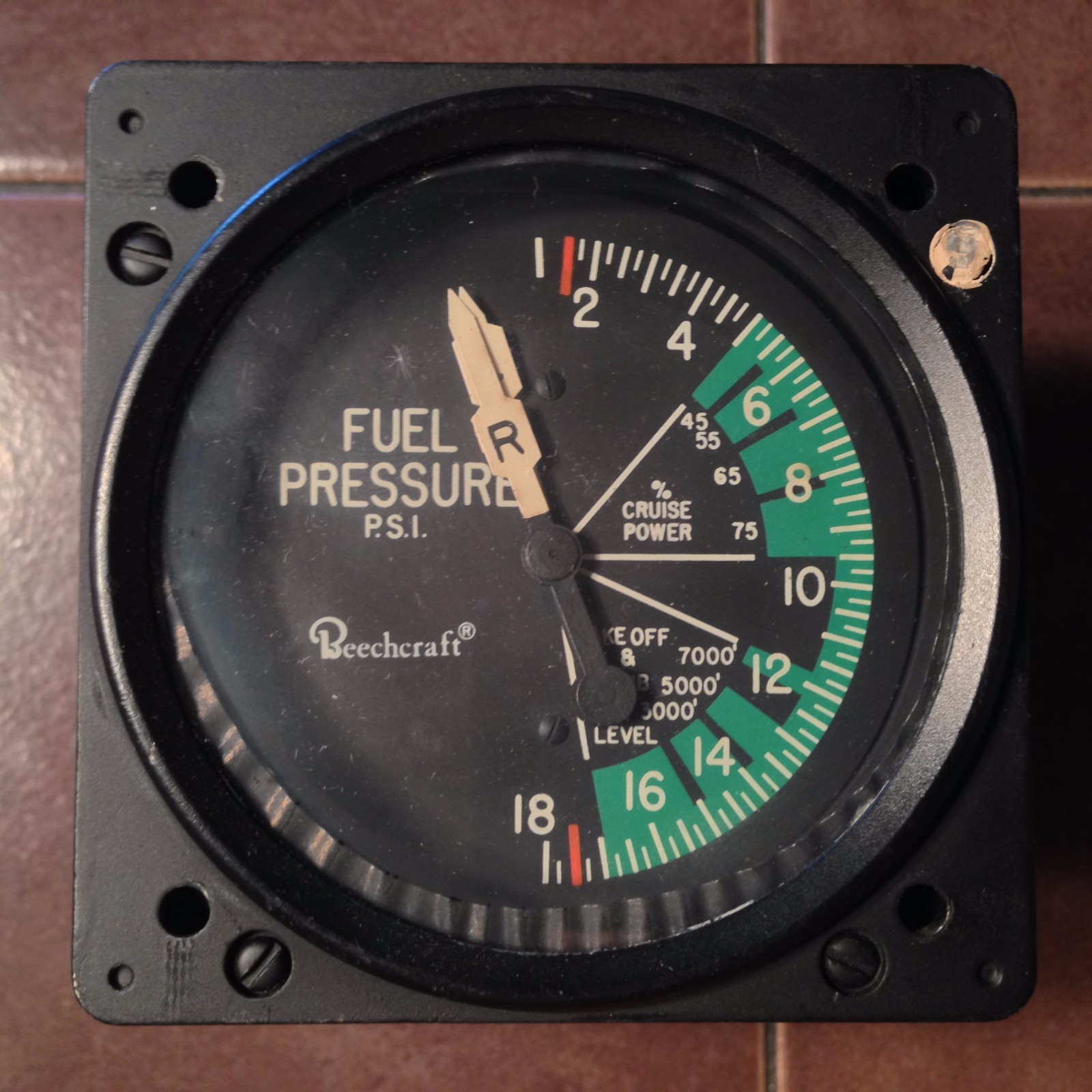 Edo pn IU028-204-7 aka Beechcraft 96-384055-1 Dual Fuel Pressure Indicator