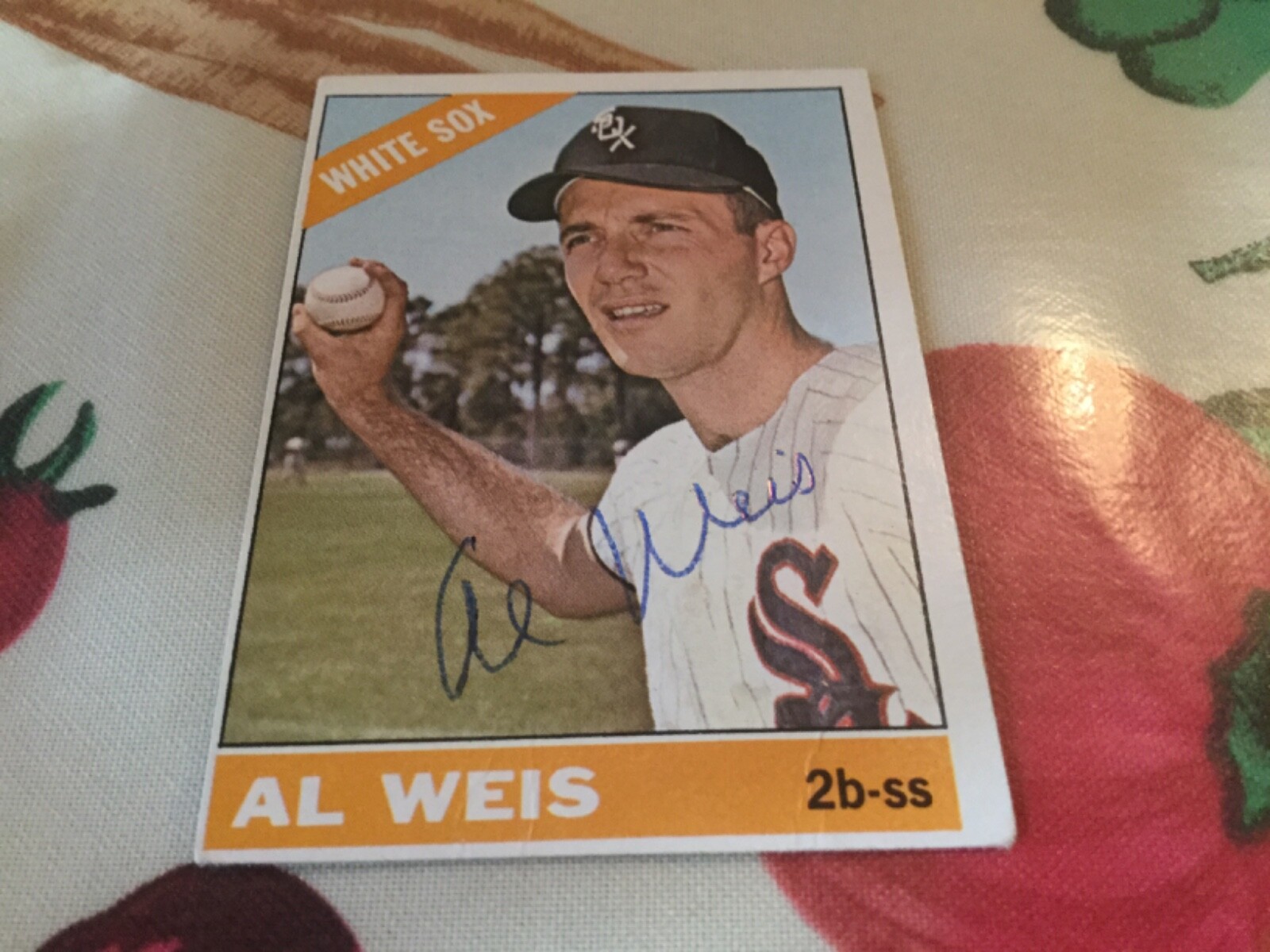 1966 Topps Autographed Baseball Card Al Weis Chicago White Sox #66
