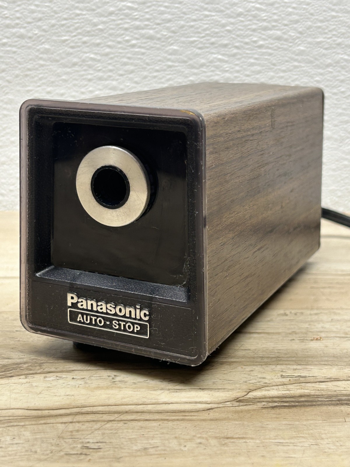 Vtg 1980s Panasonic 120V Electric Desktop Pencil Sharpener Model KP-77S Japan