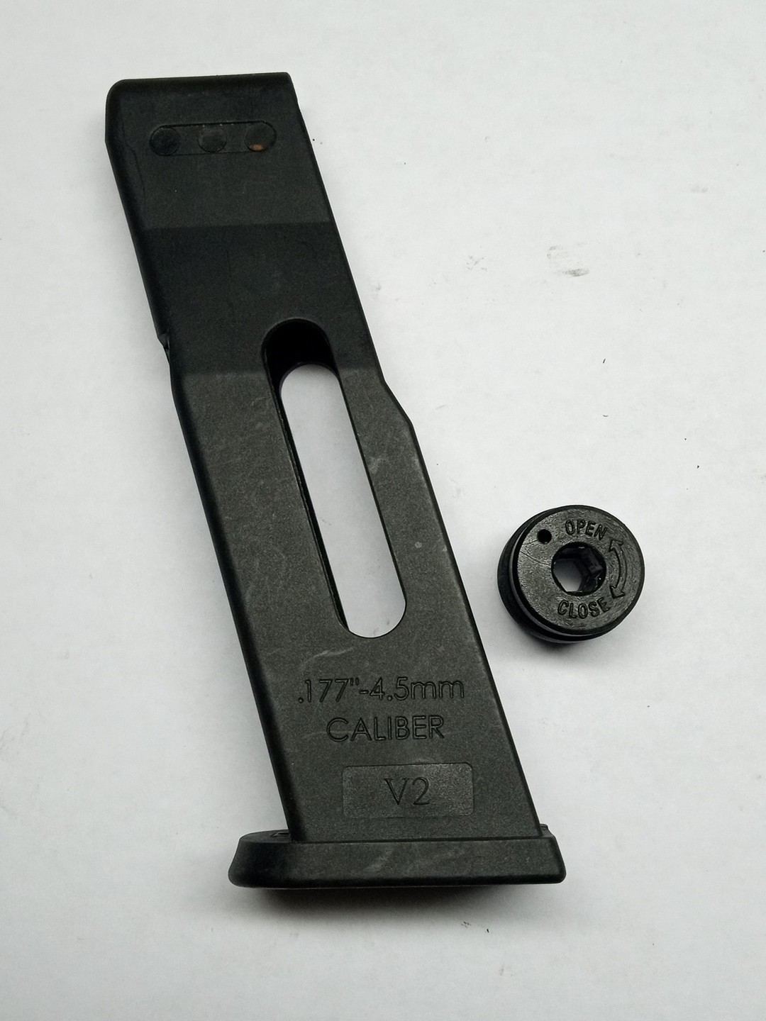 Umarex .177 Cal. H&K USP,  Non-Blowback (Black) Magazine (Untested) Good Needle