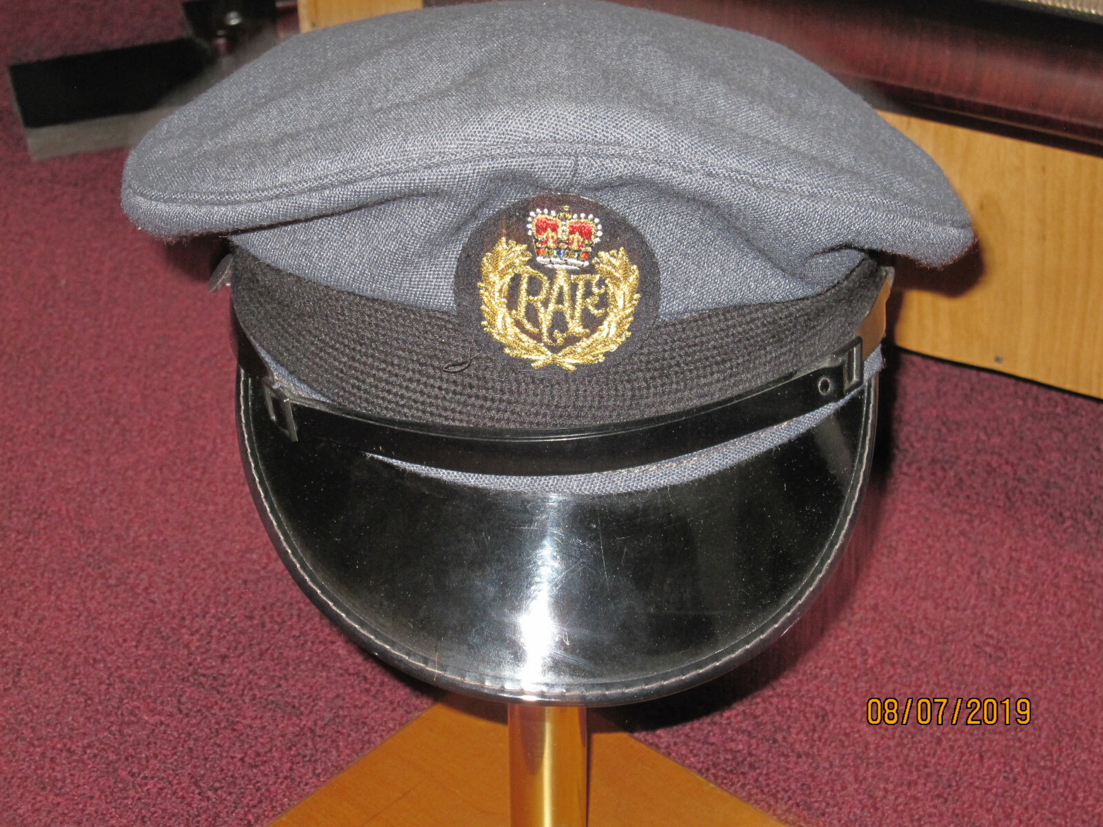 Current British RAF with the Queens Crown in Excellent condition about a size7