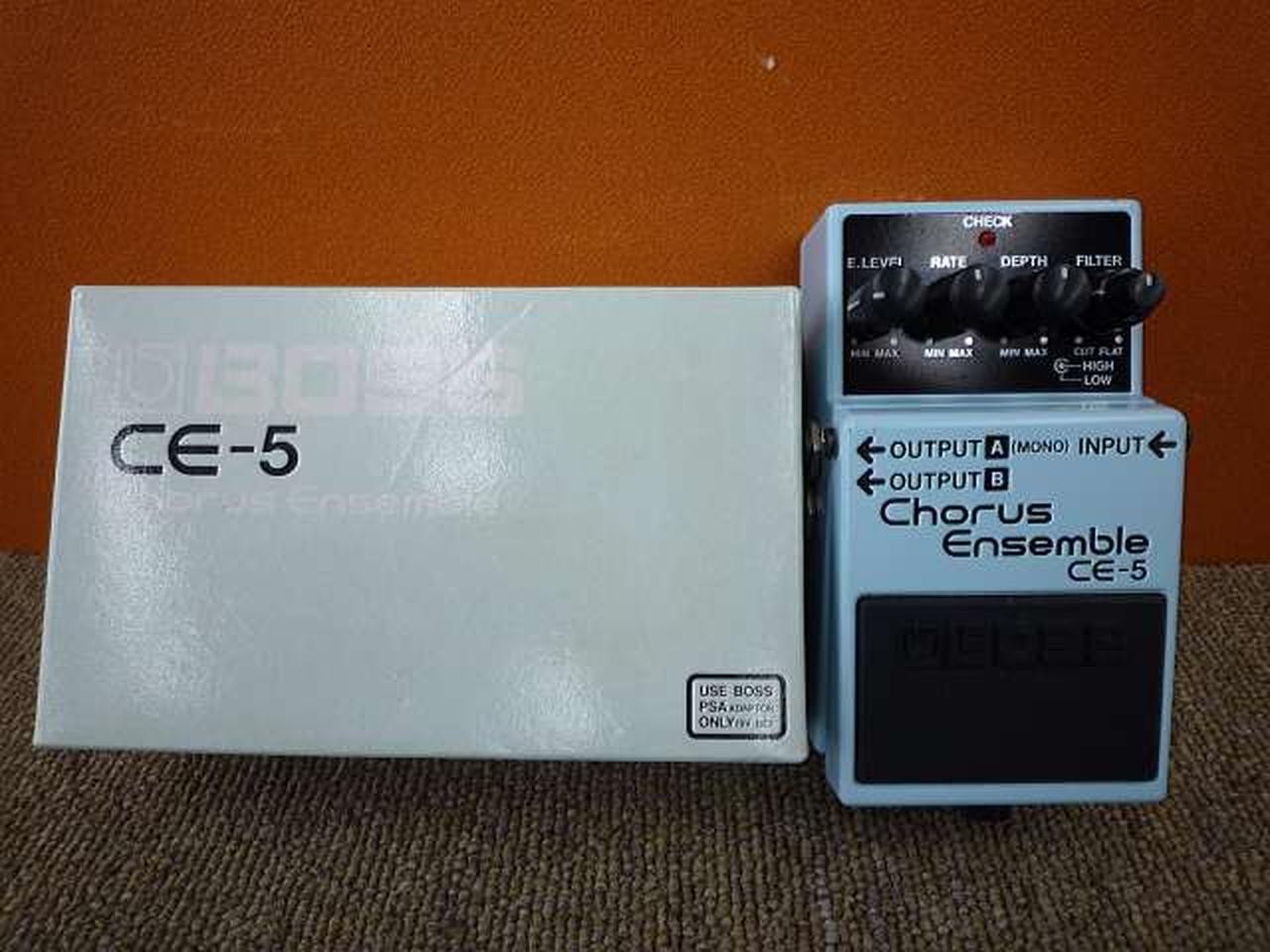 BOSS CE-5 Chorus Ensemble Pedal with Box & Manual Used