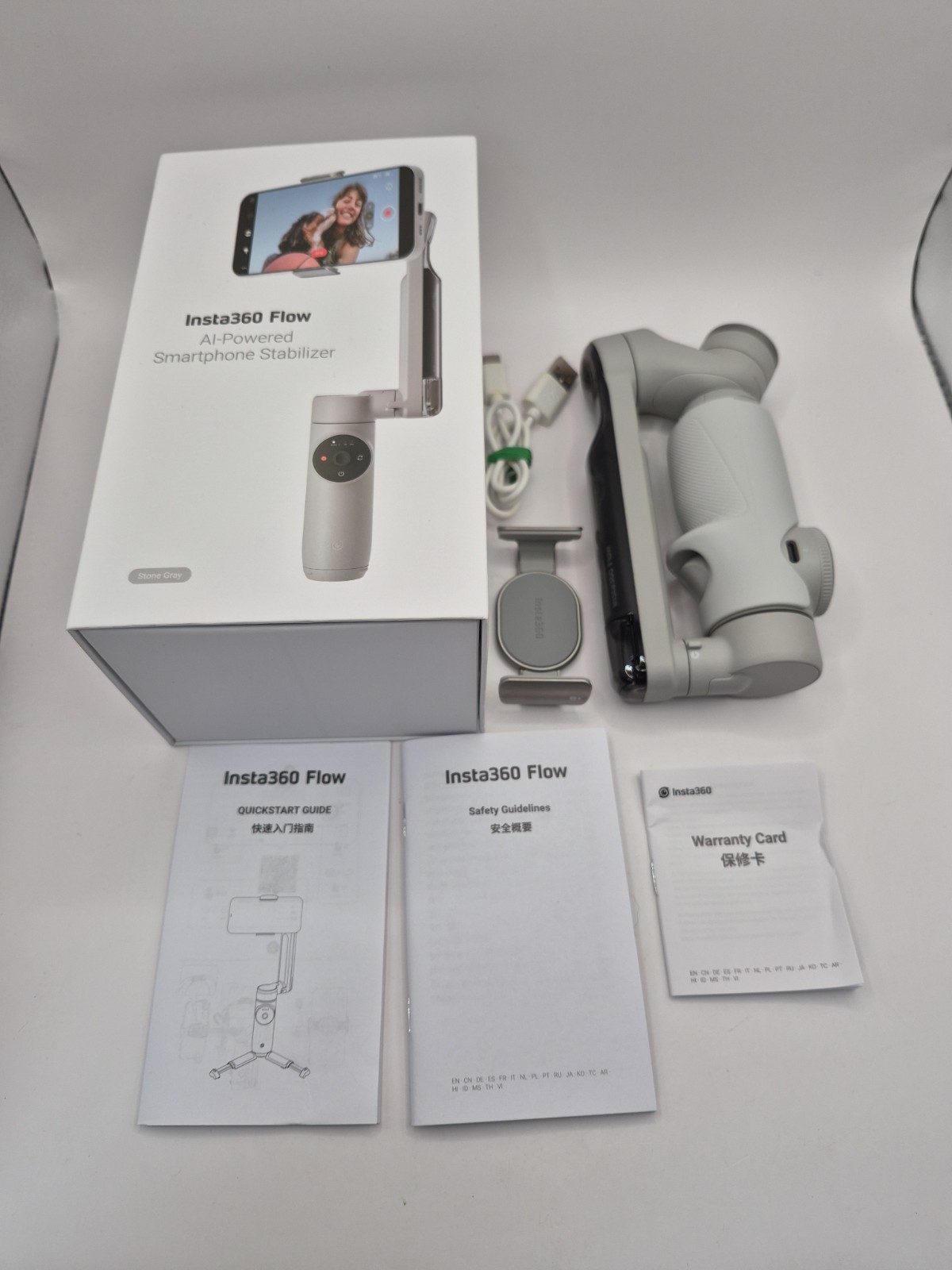Insta360 Flow Smartphone Gimbal Stabilizer (Gray)