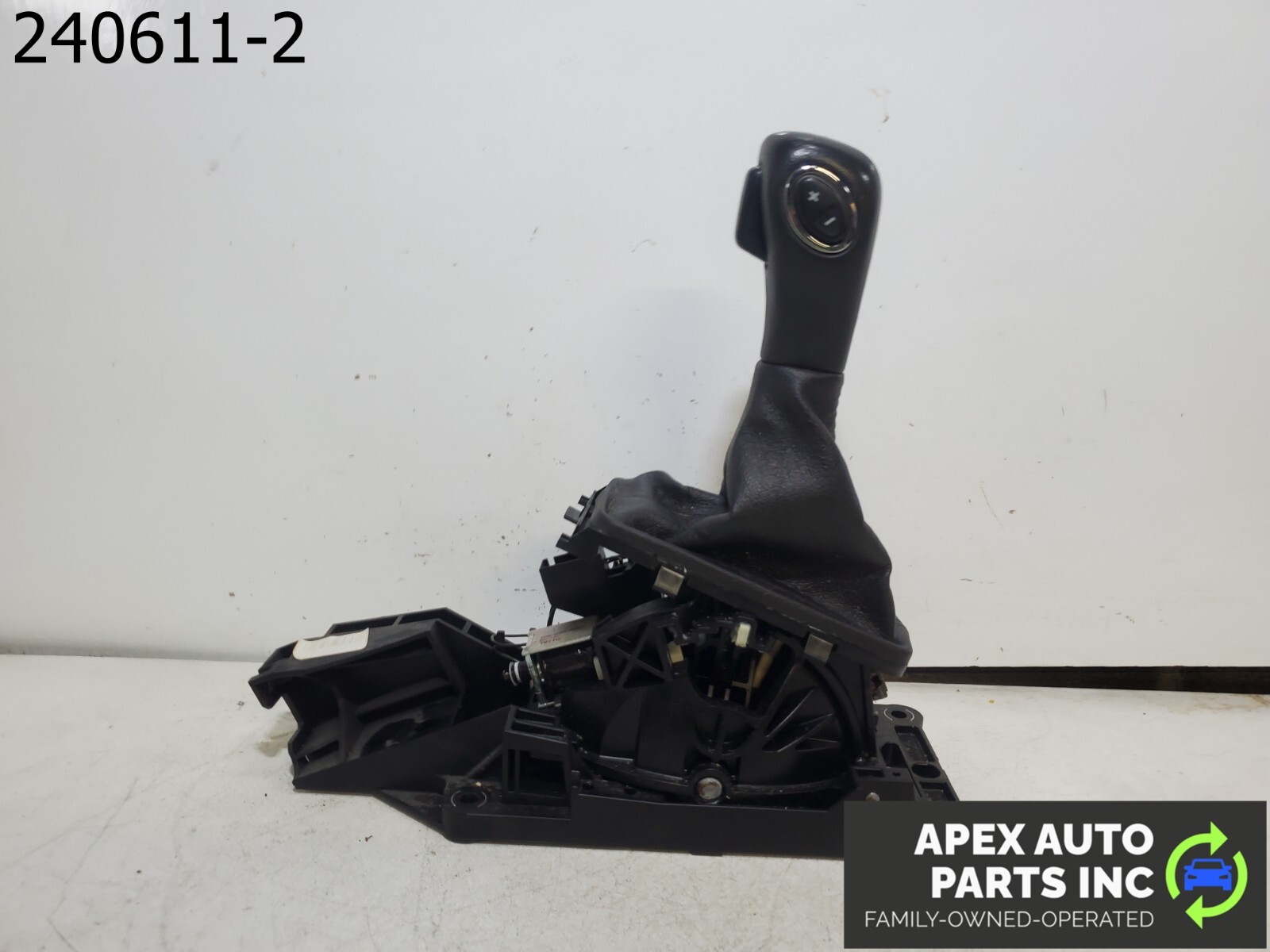 OEM 2012 Ford Explorer 3.5L Automatic Transmission Gear Shifter Assembly