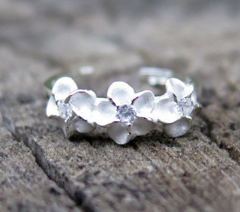 Hawaiian Design 925K Sterling Silver 3 Plumeria Clear CZ Toe Ring 4mm TR1031