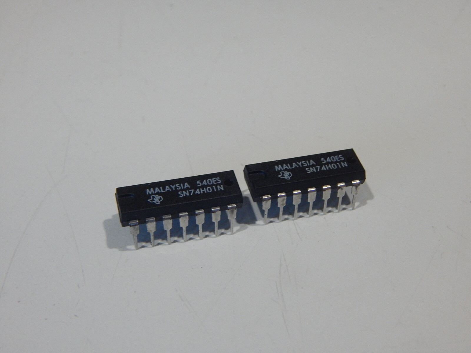 TI SN74H01N Quad 2-Input NAND GATE 14 Pin DIP - LOT OF 2 IC'S -USA FAST SHIPPING