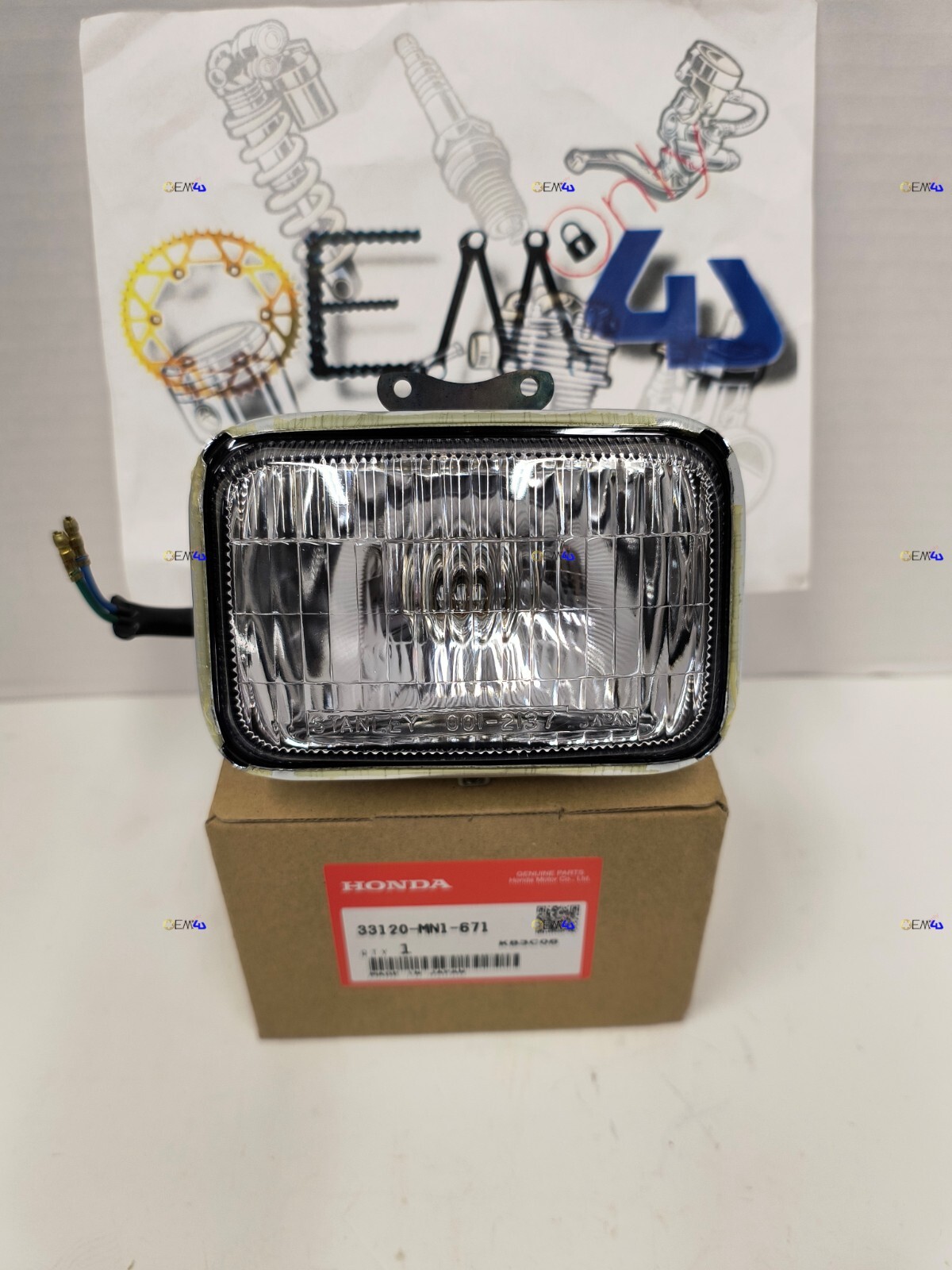 Honda Genuine OEM Headlight Lens Bulb XR200R XR250R XR600R 33120-MN1-671