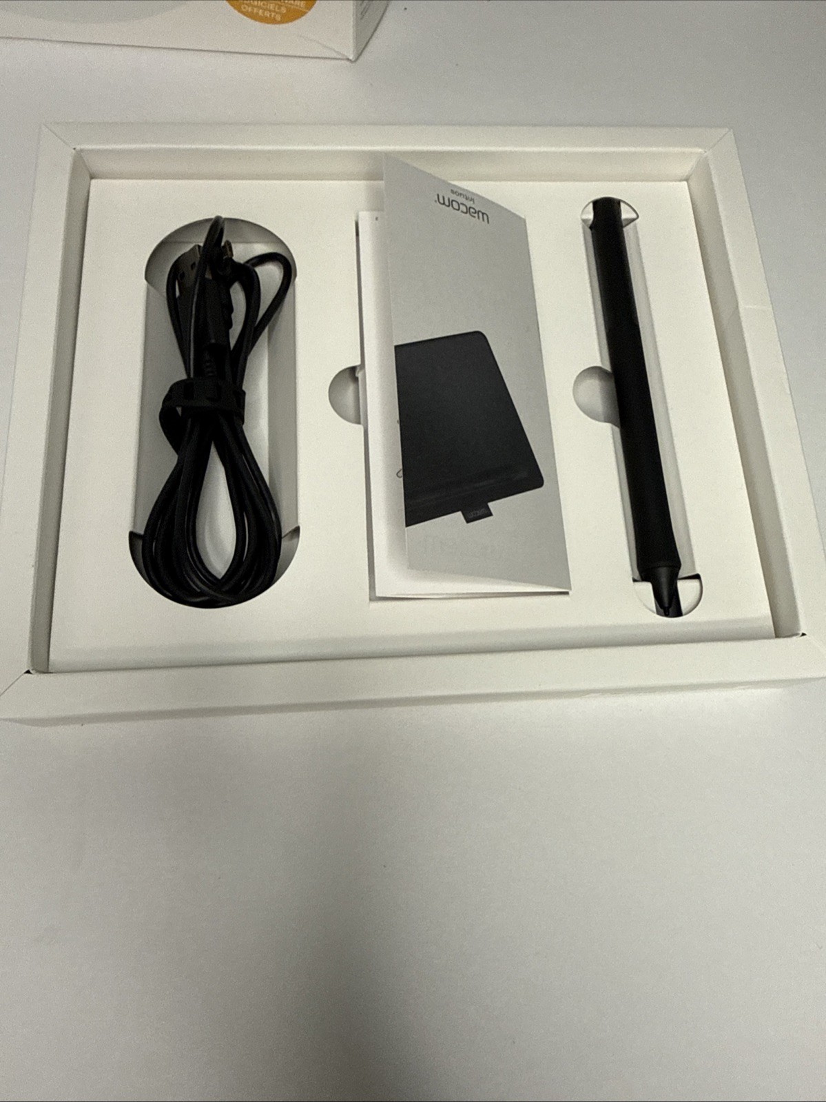 Wacom Intuos Small Bluetooth Graphics Drawing Tablet - Open Box