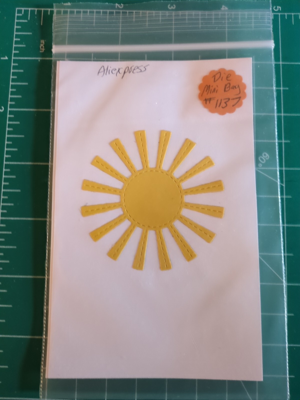 Used Thin Metal Die Cut Tool 4 Sizzix & Spellbinder 1137 Vacation Sunshine Sun