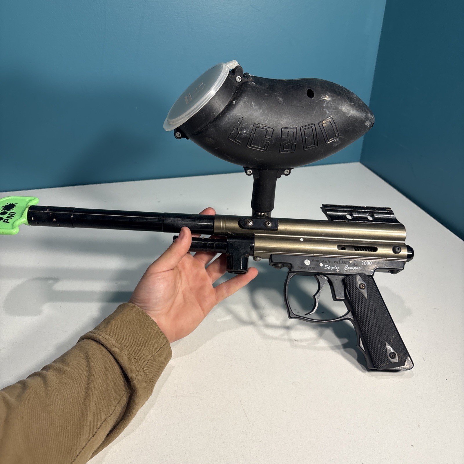 Spyder Compact 2000 Semi-Auto Cal. 68 Paintball Gun Black
