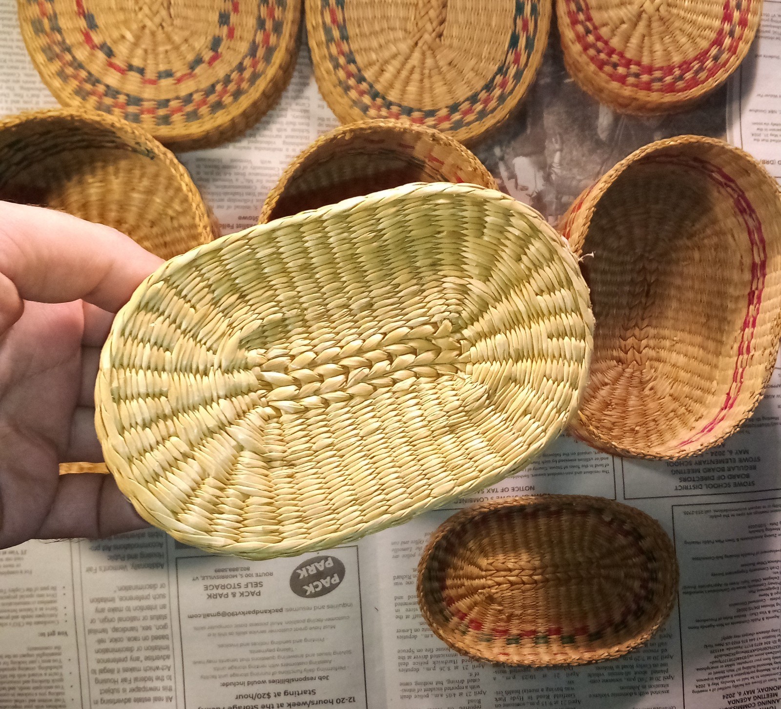 (4) Nesting Baskets