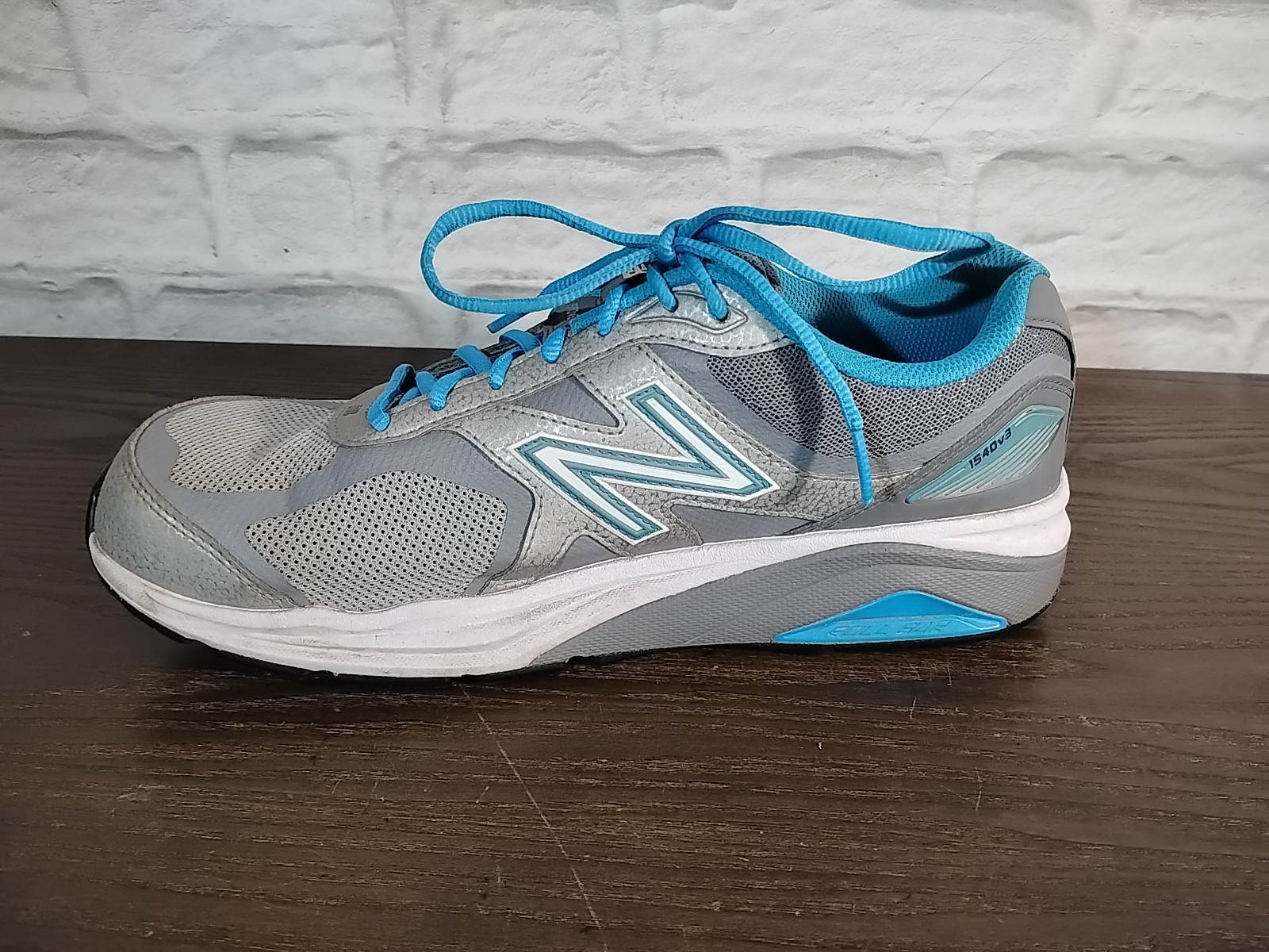 New Balance 1540v3 - Women's Size 11 Or Mens 9.5 Silver/Blue