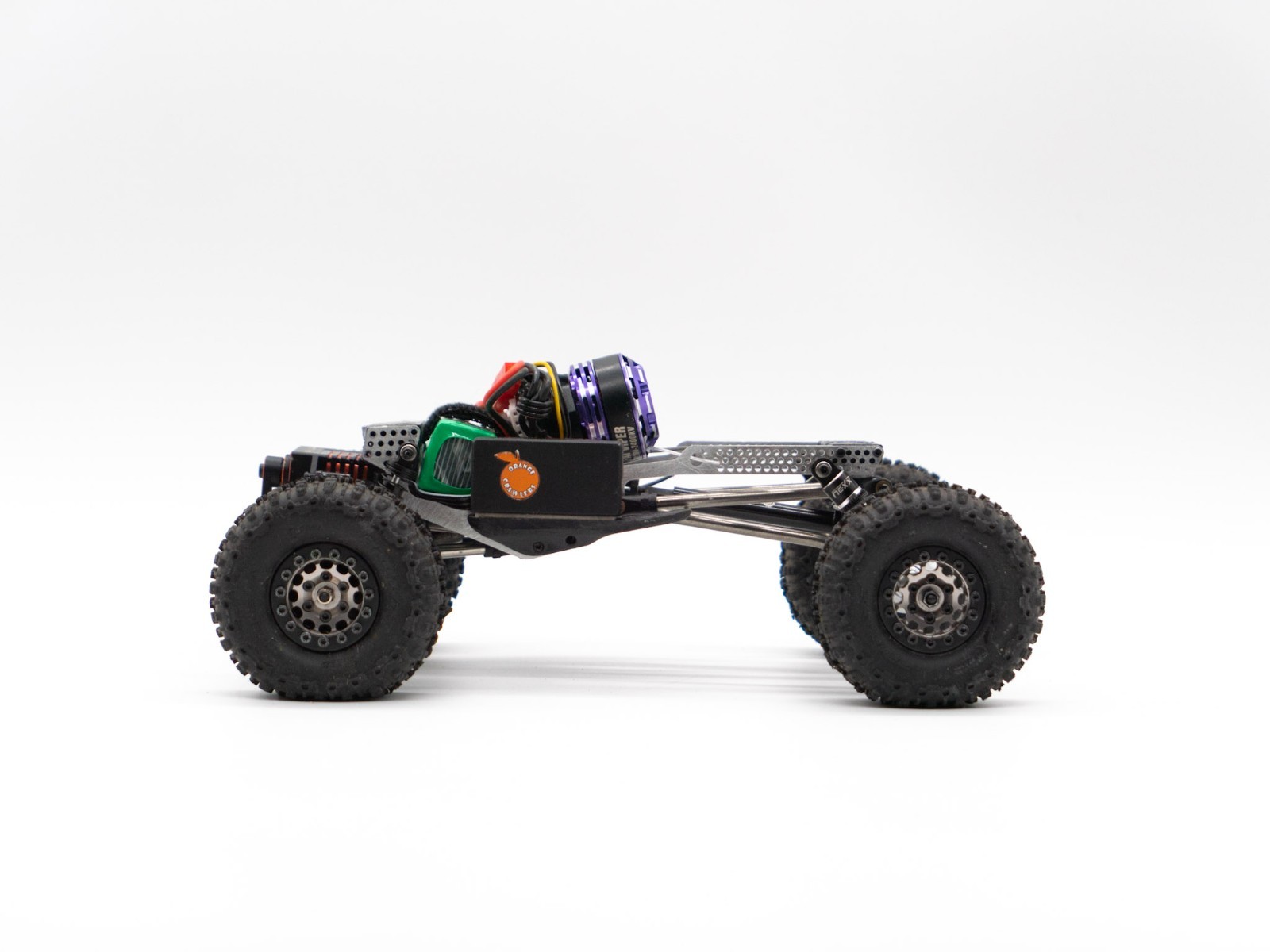 SCX24 Sliver Pro Stainless. 15° skid, adjustable geometry, sliders, mag mounts