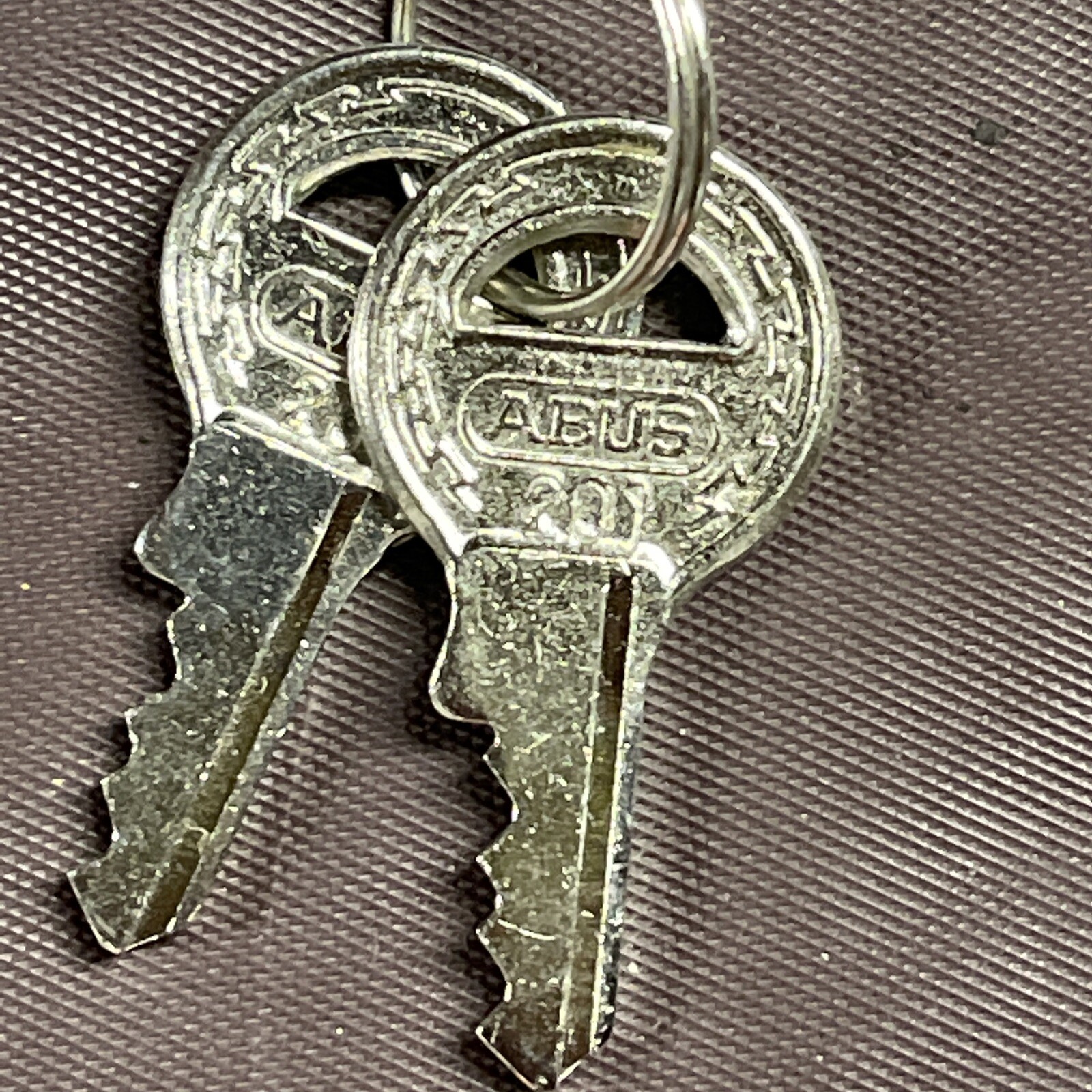 ABUS Mechanical Replacement 201 Keys For 65/20 20 mm Brass Padlock New