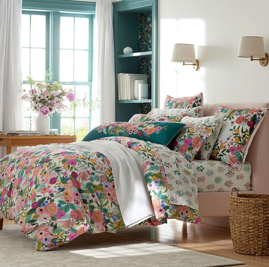 Rifle Paper Co. Hawthorne Classic Cool Percale Bed Sheet Set - Ivory Multi