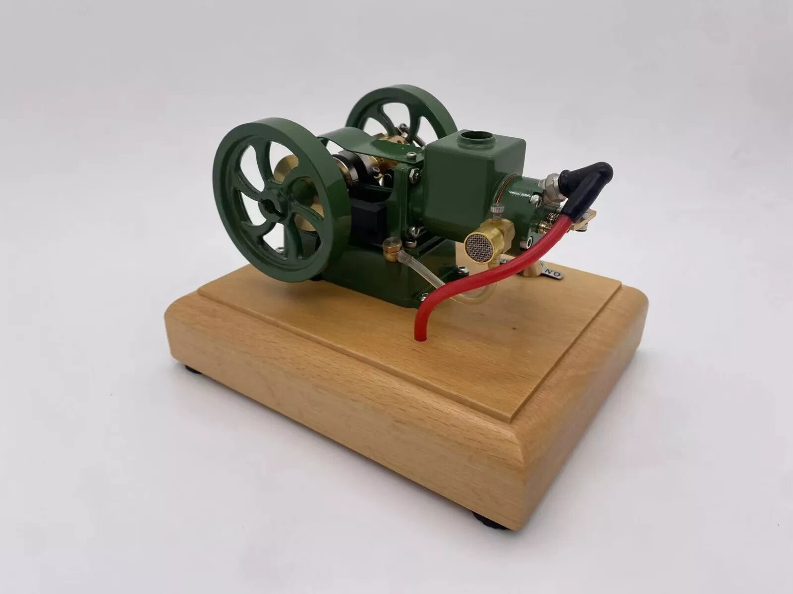 Hit and Miss Complete Engine Model M17 model