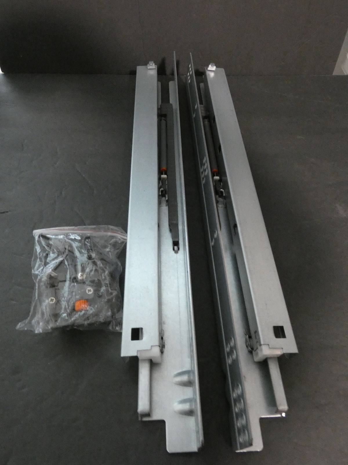 PAIR DTC DRAWER GUIDE SLIDE SELF CLOSING FULL EXTENSION