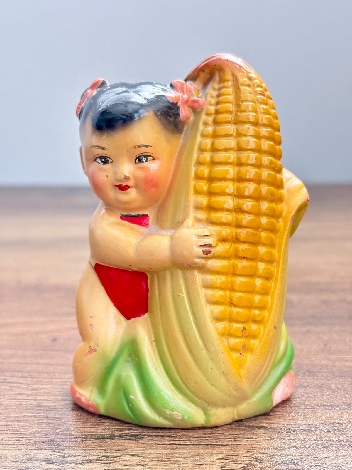VINTAGE Little Girl Red Suit Holding Ear of Corn Shaped Ceramic PENCIL SHARPENER