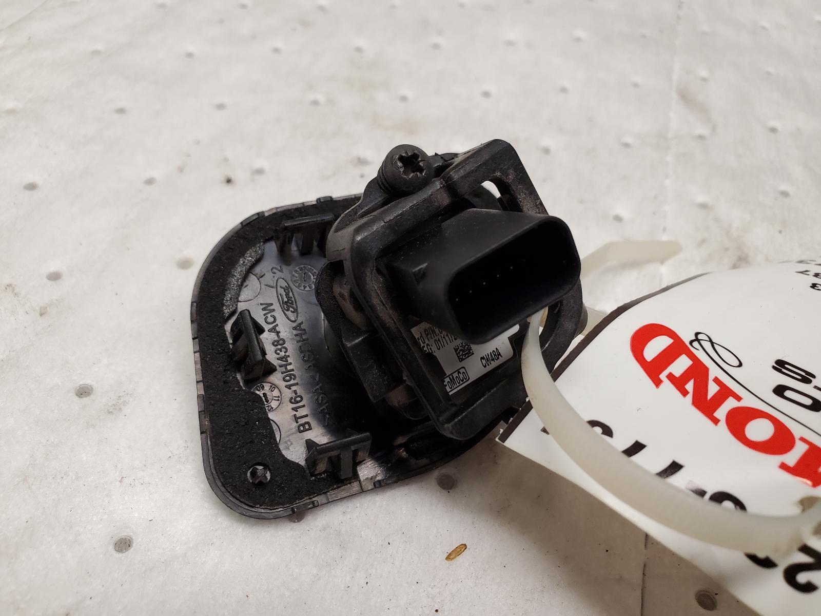 FORD TRANSIT CONNECT Camera/Projector (camera in LH back door) 11 12 13