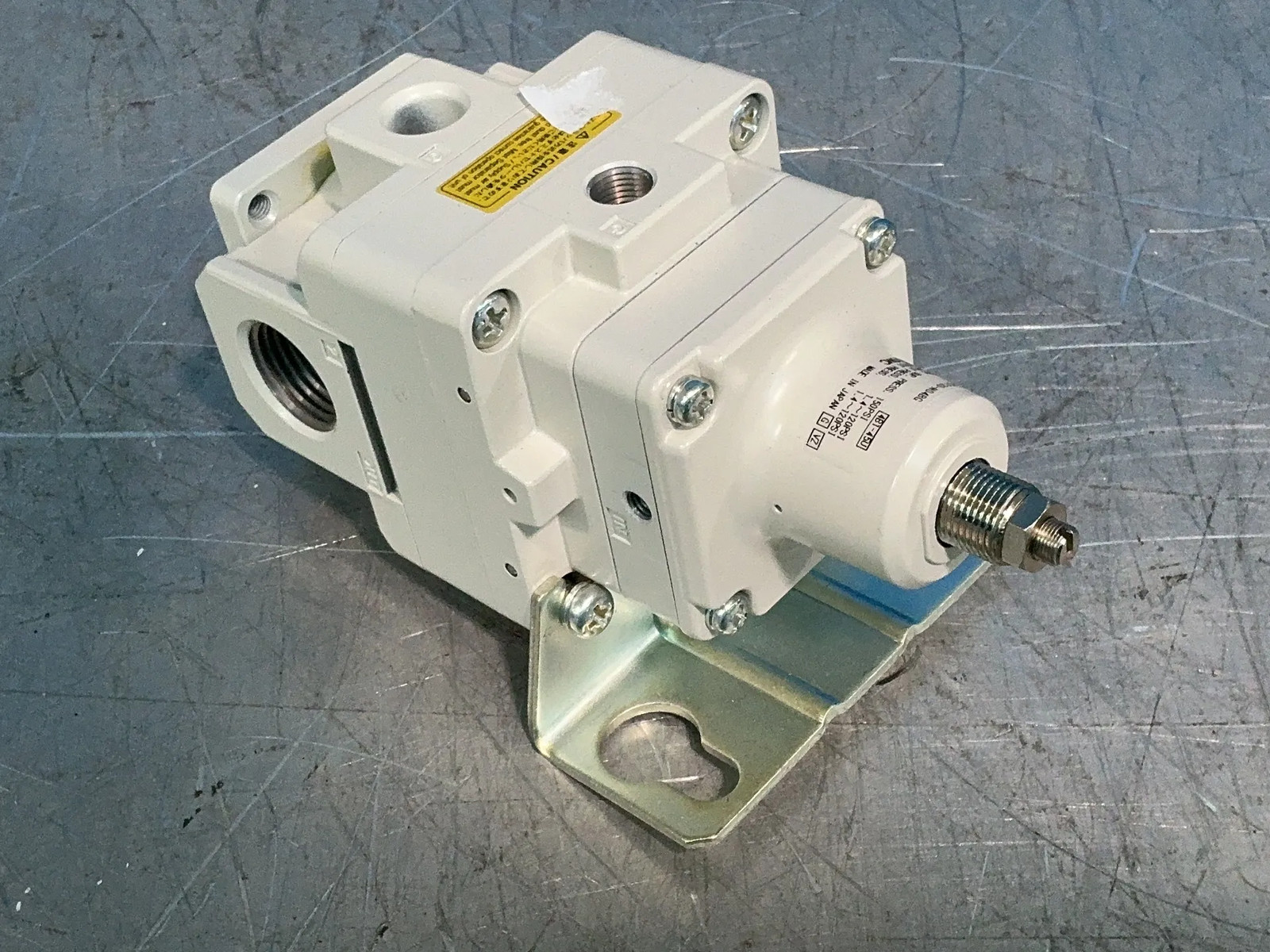 SMC PNEUMATIC REGULATOR IR3120-N04BG