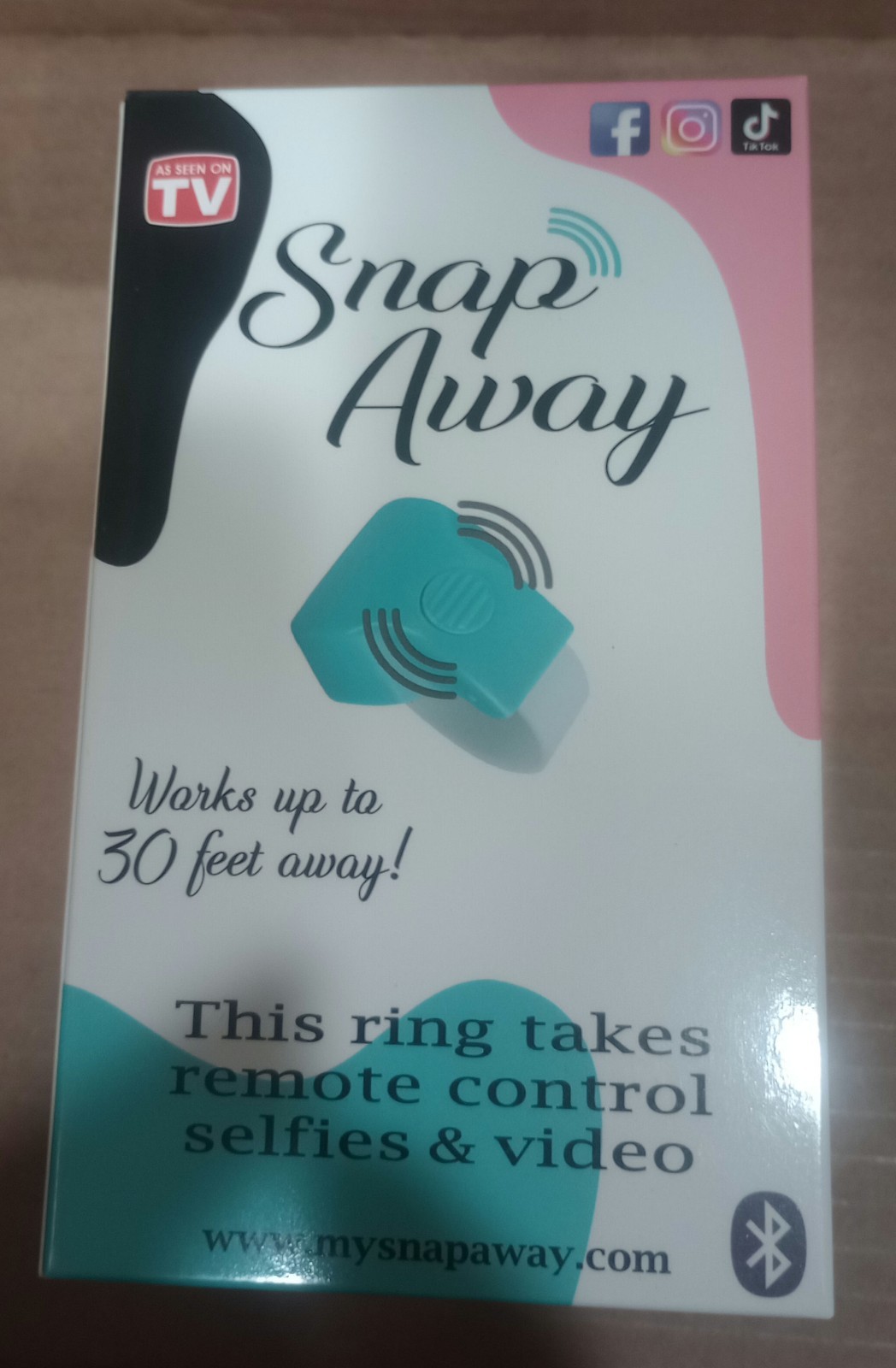 As Seen On Tv Snap Away Ring, Take Remote Selfies & Tripod - White