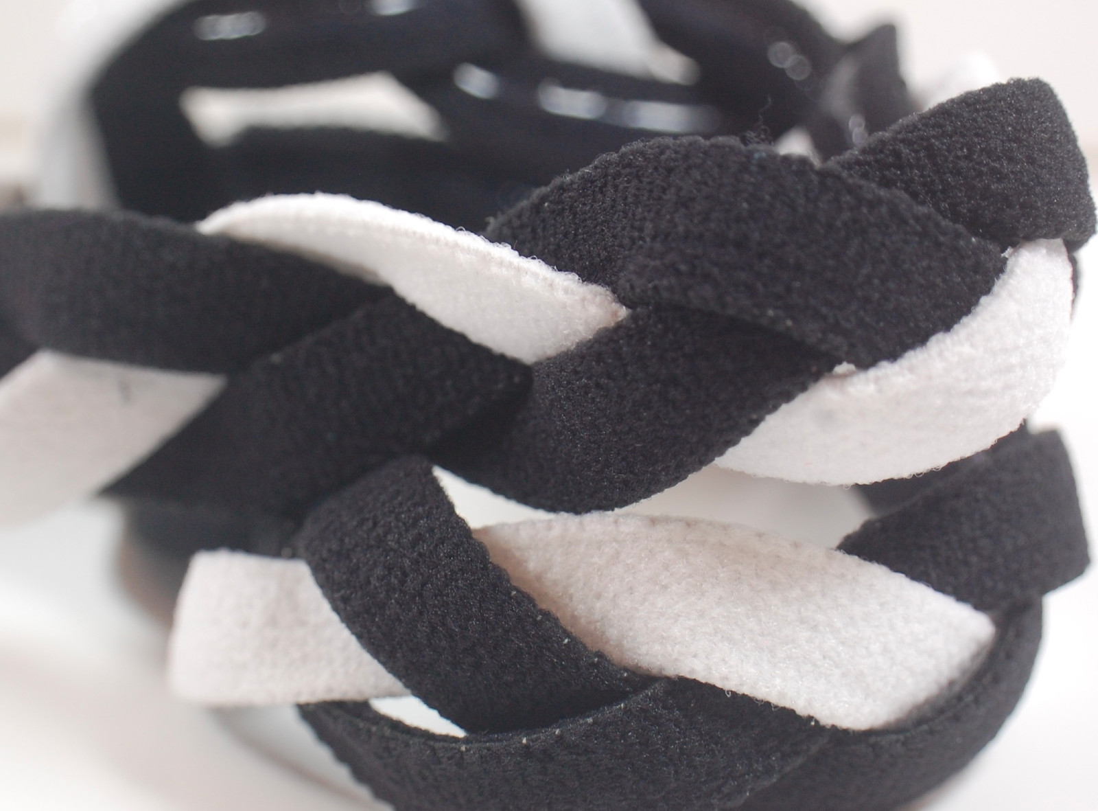 NEW! Black White Braided Hair Band Head Under Sweaty Headband Armour Non Slip