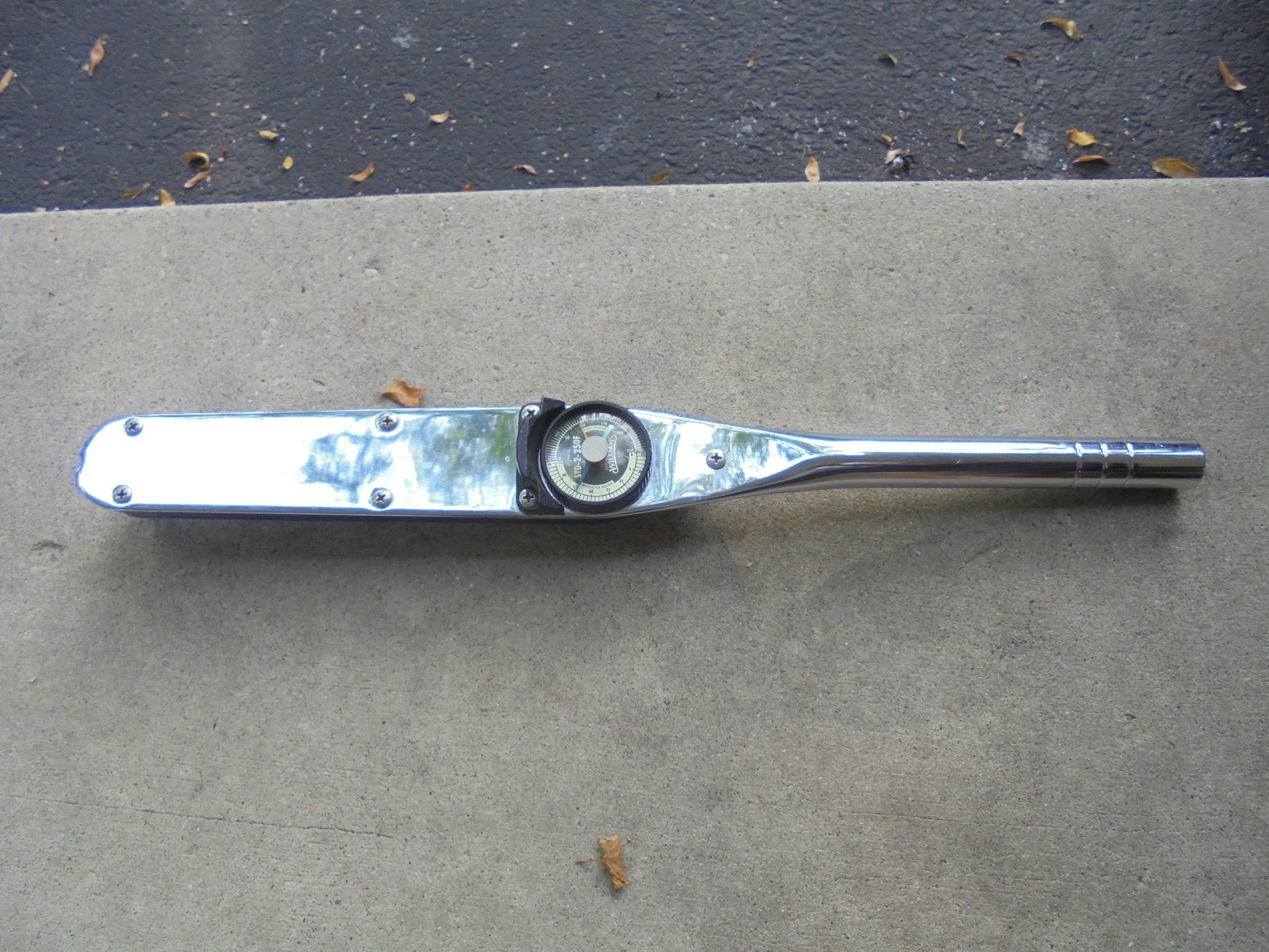 Vintage 1972 WILLIAMS STD-2-250F DIAL TORQUE WRENCH 1/2" DRIVE 250 FT / LB.