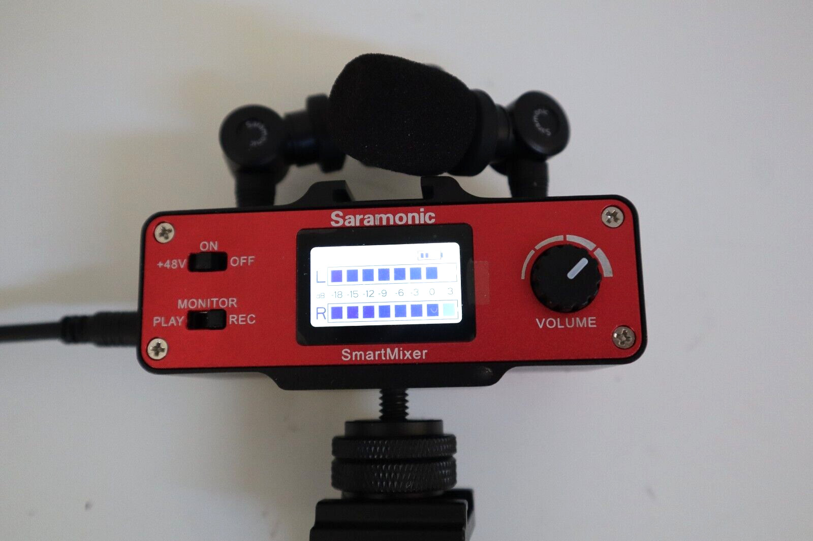 Saramonic SmartMixer for Smartphone Recording