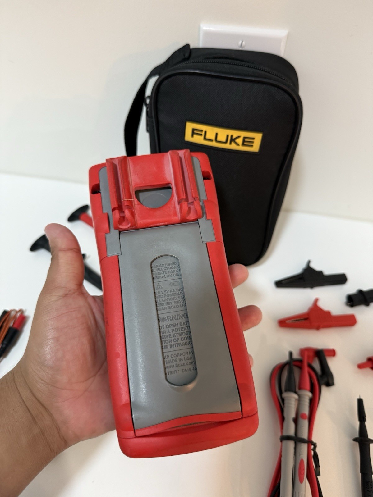 FLUKE 725EX MULTIFUNCTION PROCESS CALIBRATOR W/ ACCESSORIES SHIPS FAST