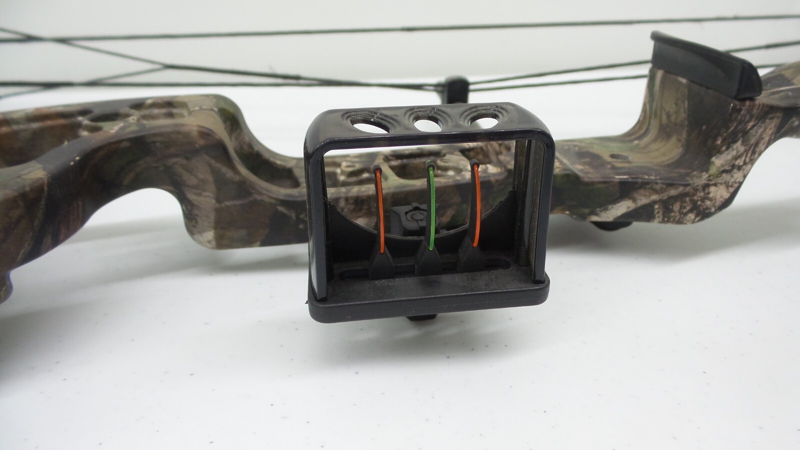 BARNETT VORTEX ELUDE HUNTER COMPOUND BOW (105731-1 R BY74)