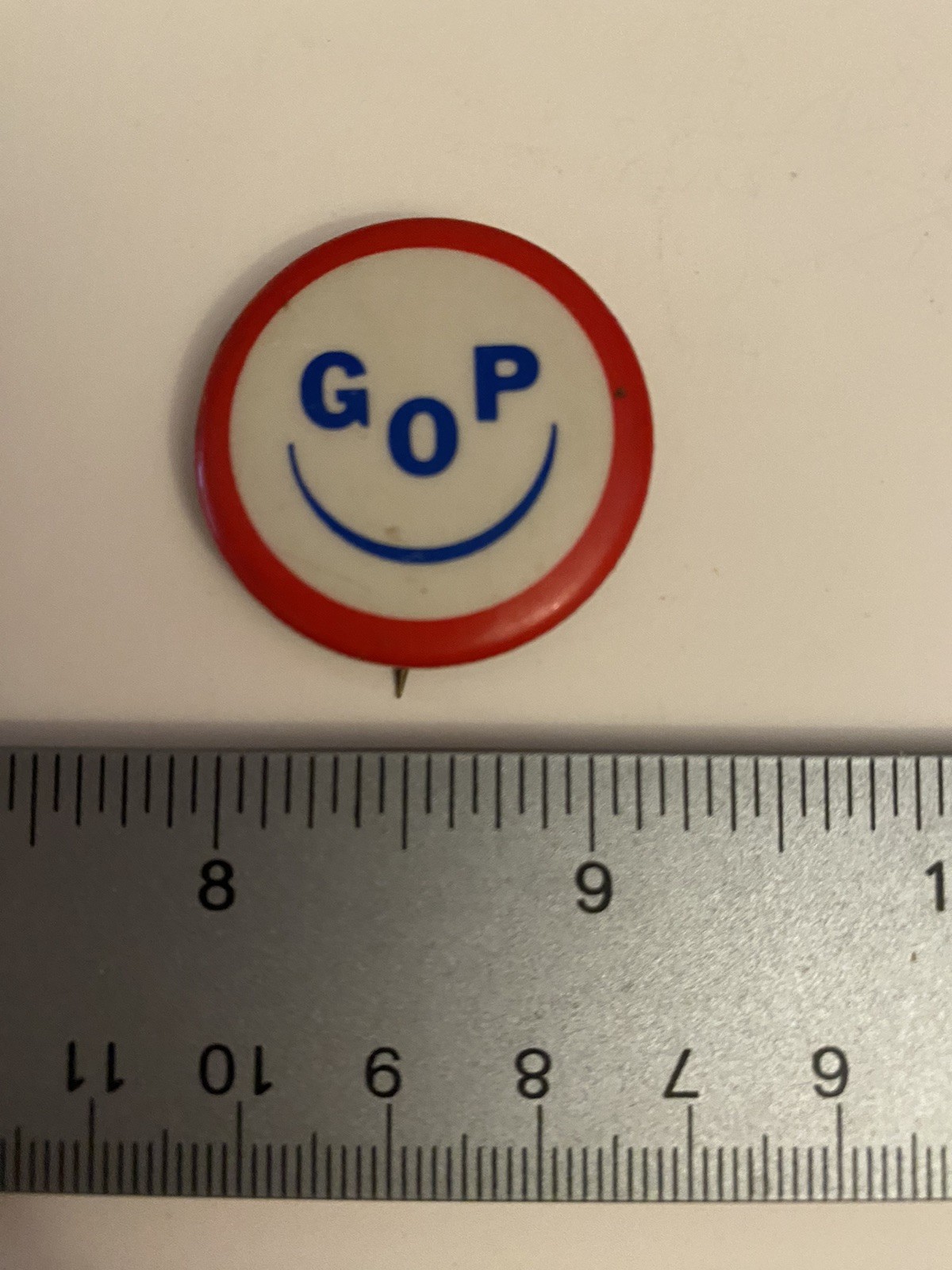 GOP Smiley Face Pin Back Button P54
