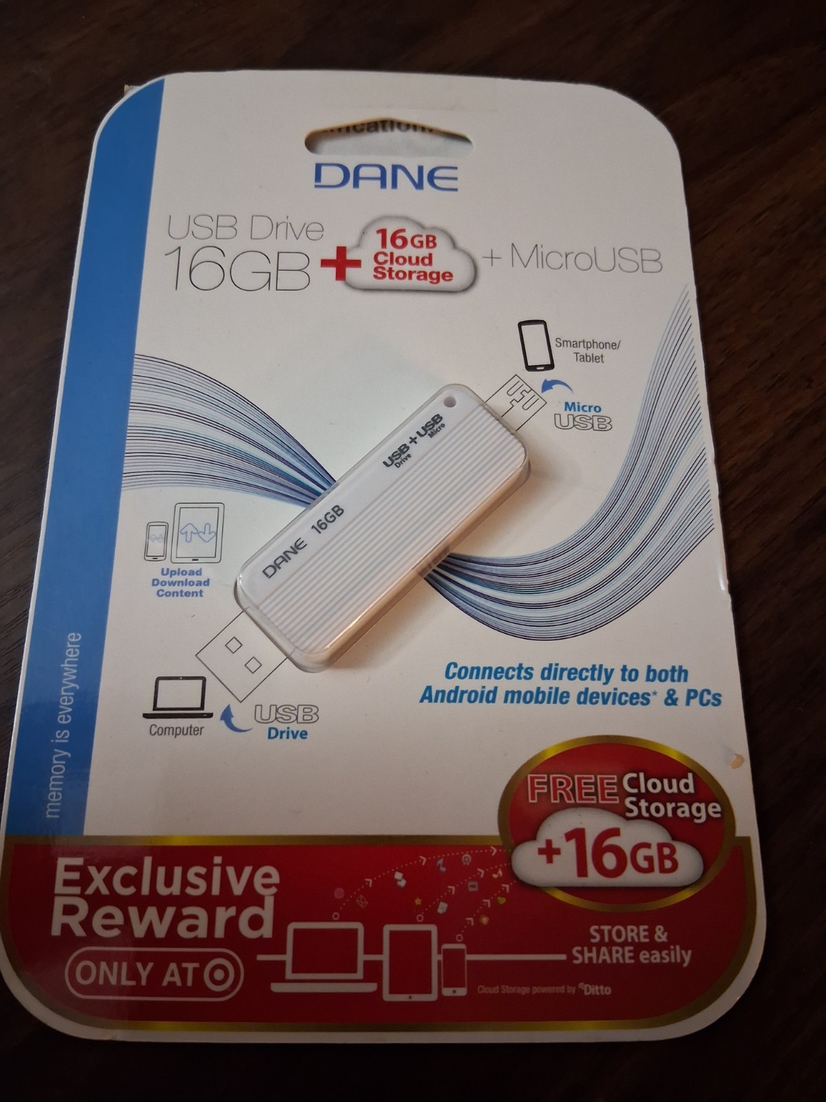 🌍 Dane USB, 16 GB+ Microusb  Target Exclusive Reward 2014 White