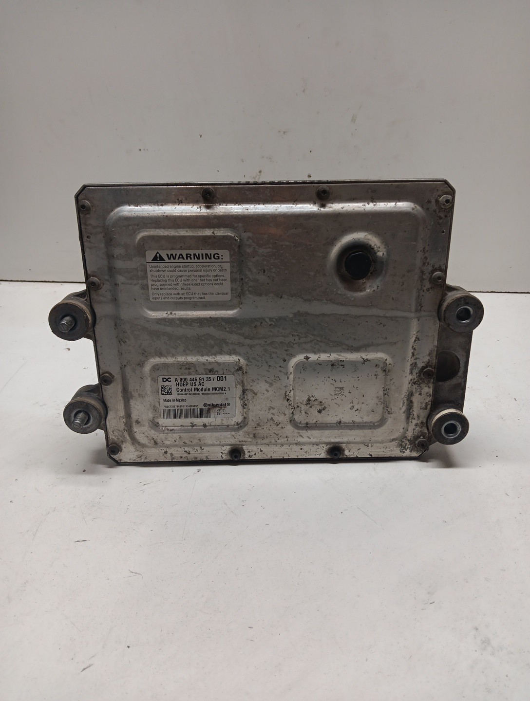 Detroit DD13 Diesel Engine Control Module ECM A0004469135 #2565