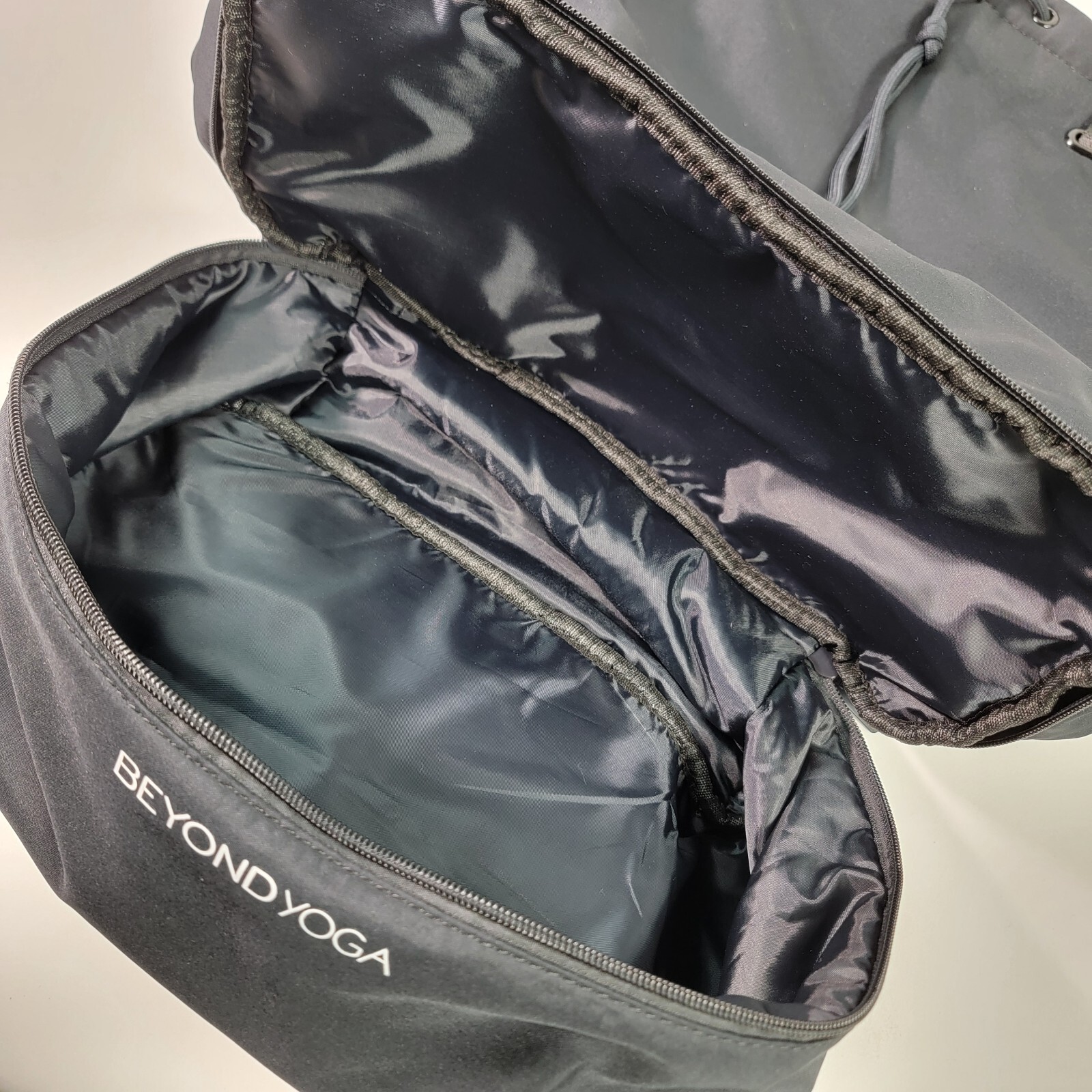 Beyond Yoga Black Convertible Gym Bag Zippered Compartment Drawstring