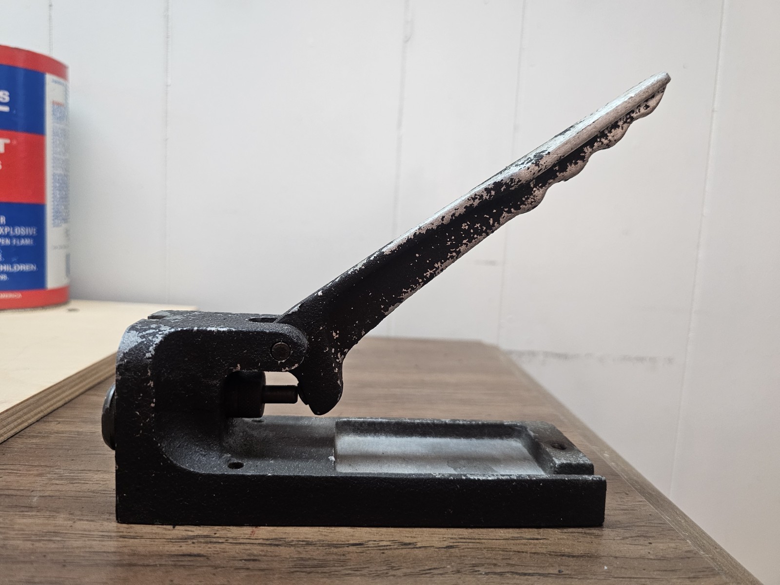 Vintage Bonanza Bench Mounted Priming Tool Reloading