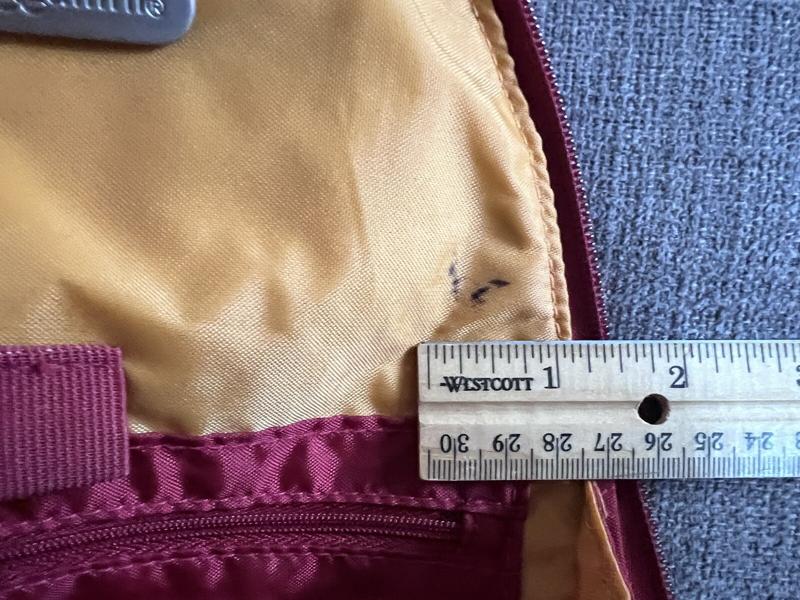 Baggallini Metro Convertible Backpack Nylon Rusty Red. Clean Inside/out