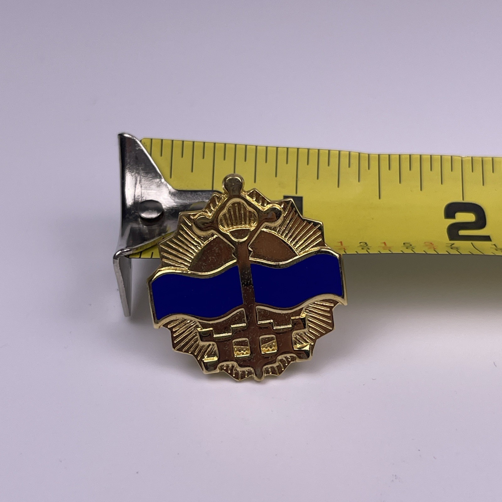 U.S. Military 541st Maintenance Battalion DI DUI Crest Pin Clutch Insignia P23