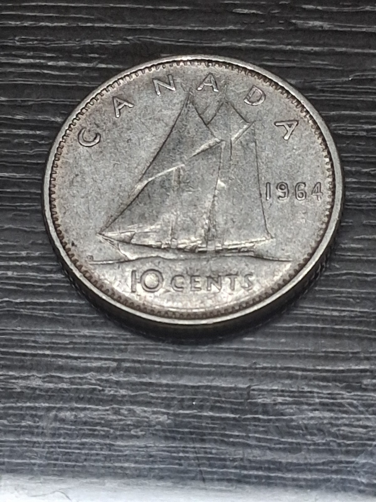 1964 80% silver Canadian dime/1968 50% silver Canadian quarter lot of 2