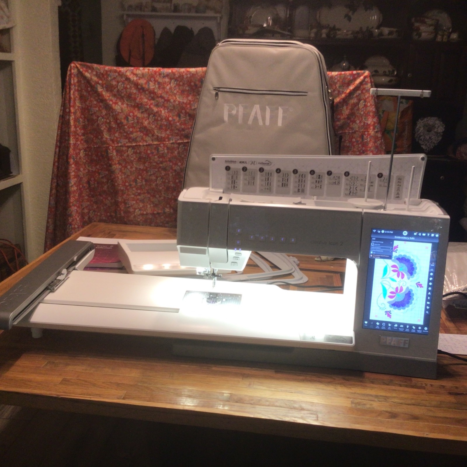 PFAFF Creative Icon 2 Sewing/Embroidery Machine - limited edition artic white