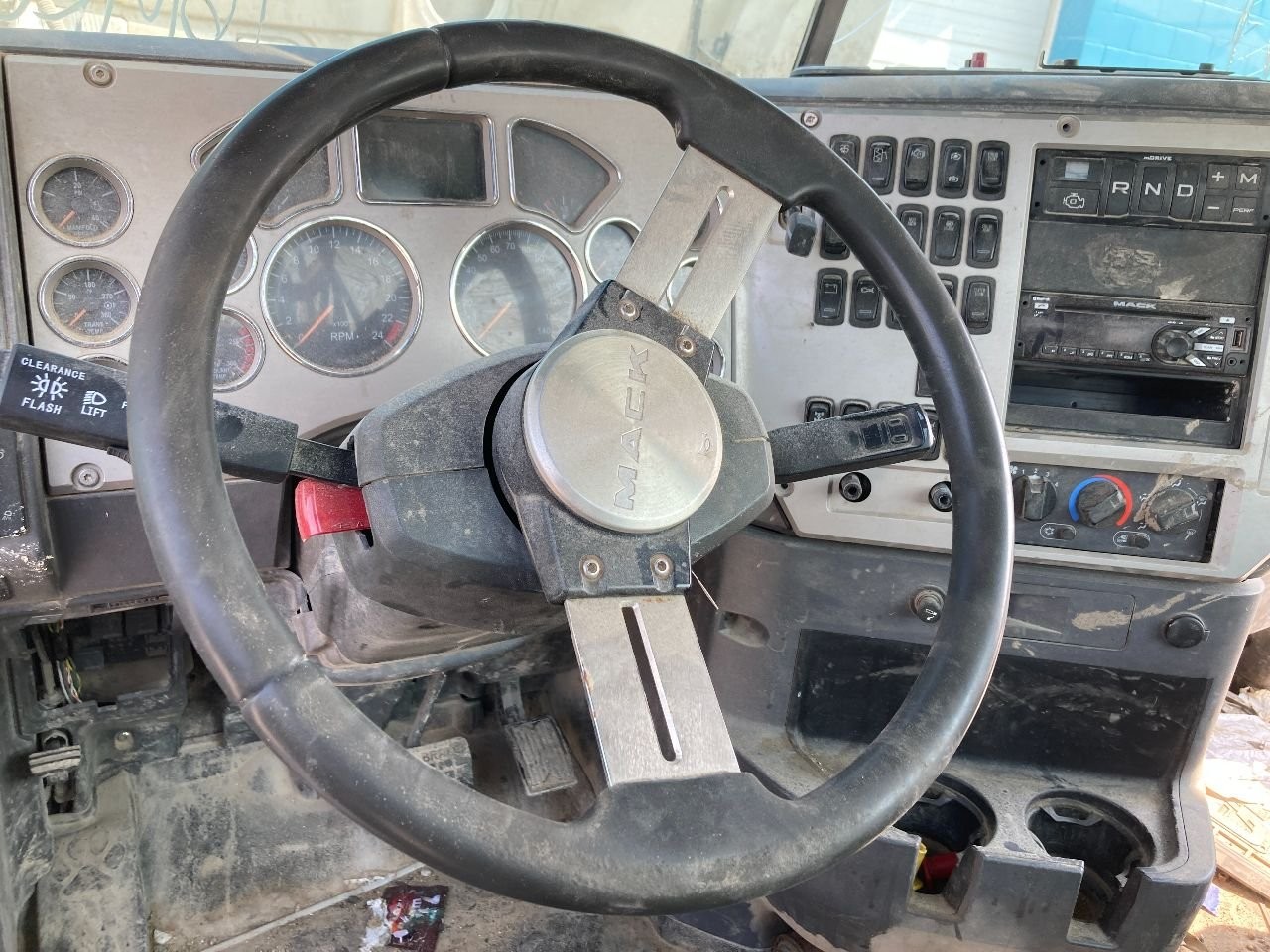Mack CXU613 Left/Driver Steering Column - Used