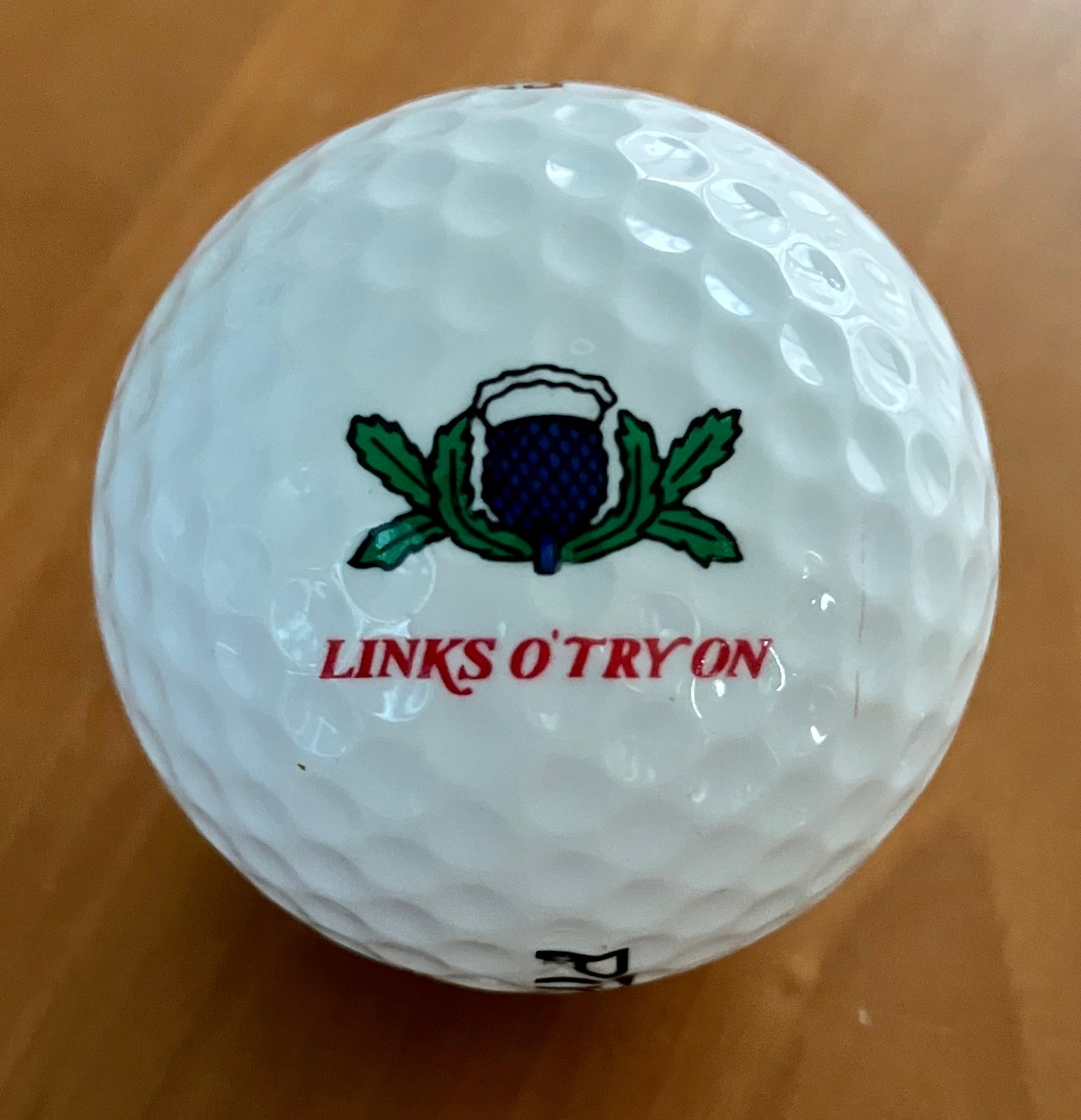 Links O'Tryon (South Carolina) Logo Golf Ball