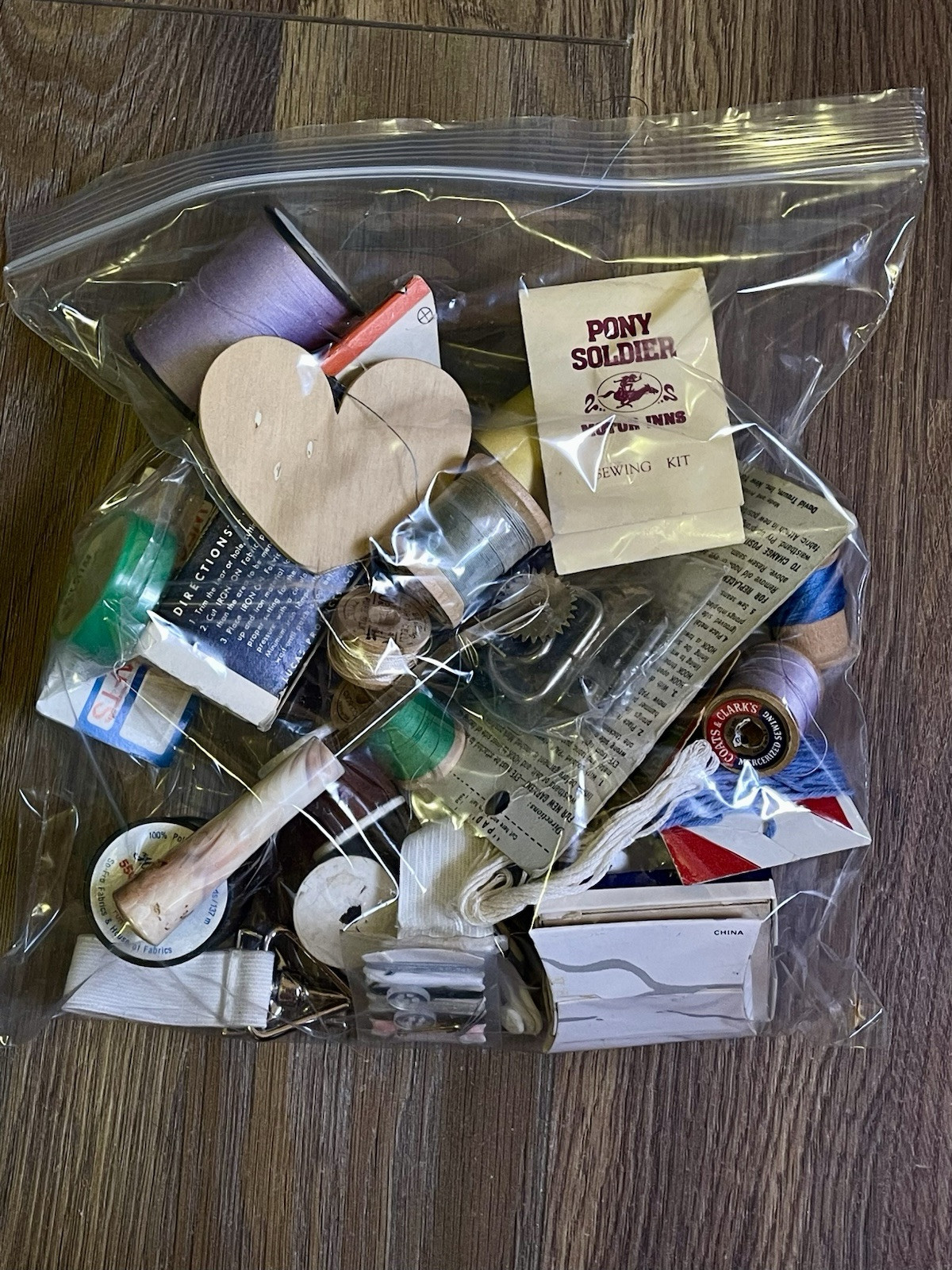 Vintage lot of 25 Sewing Notions Multiple Items