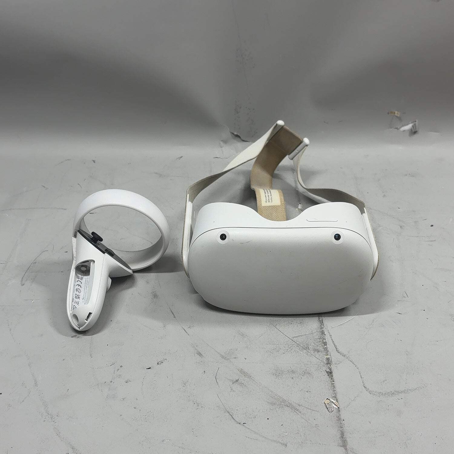 Meta Quest 2 128GB Standalone All-in-One VR Headset KW49CM No Right Controller