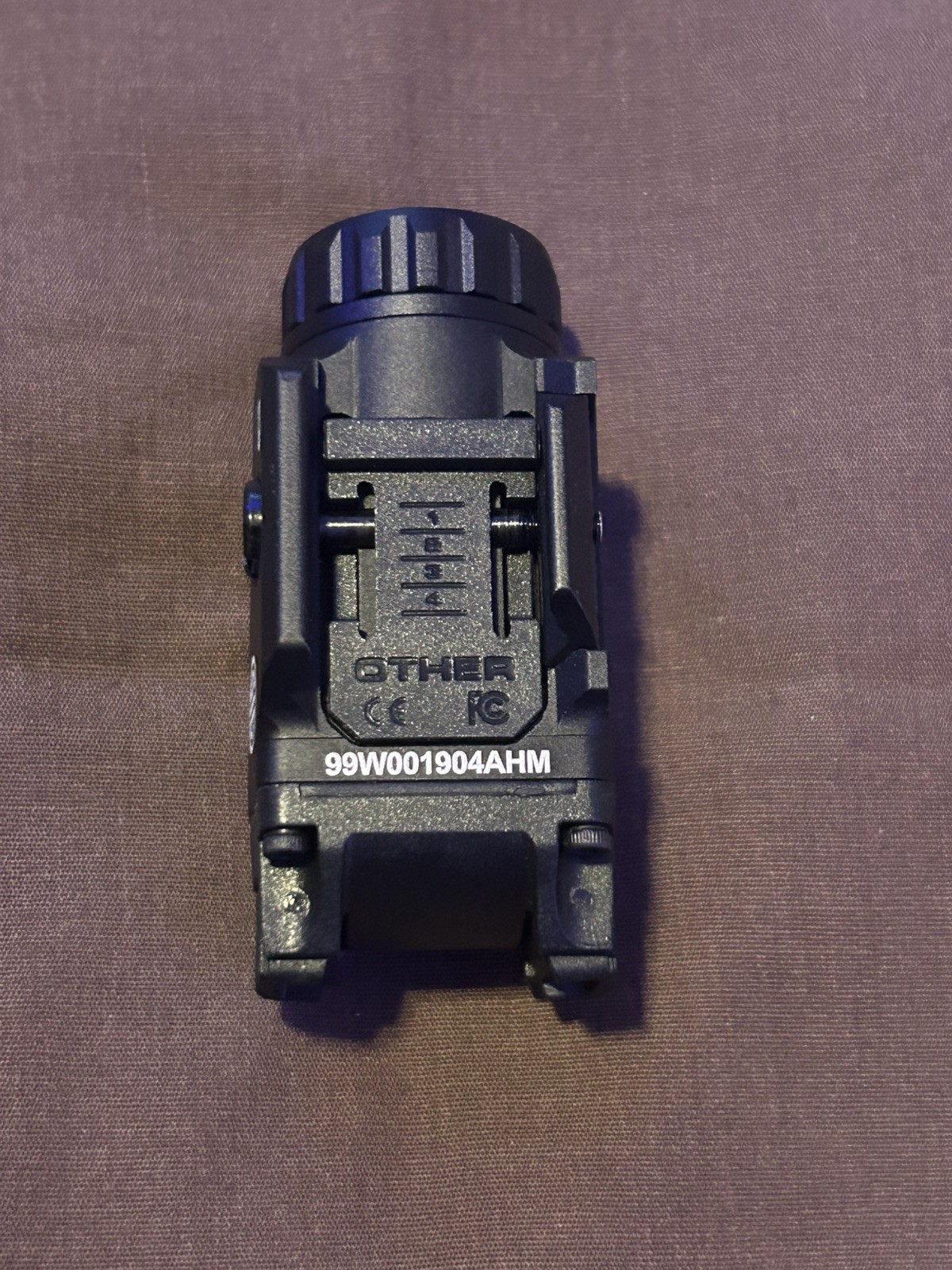 Sig Sauer FOXTROT1X Weapon Light 450 Lumens + 4-CR123a Batteries & Mount Clips