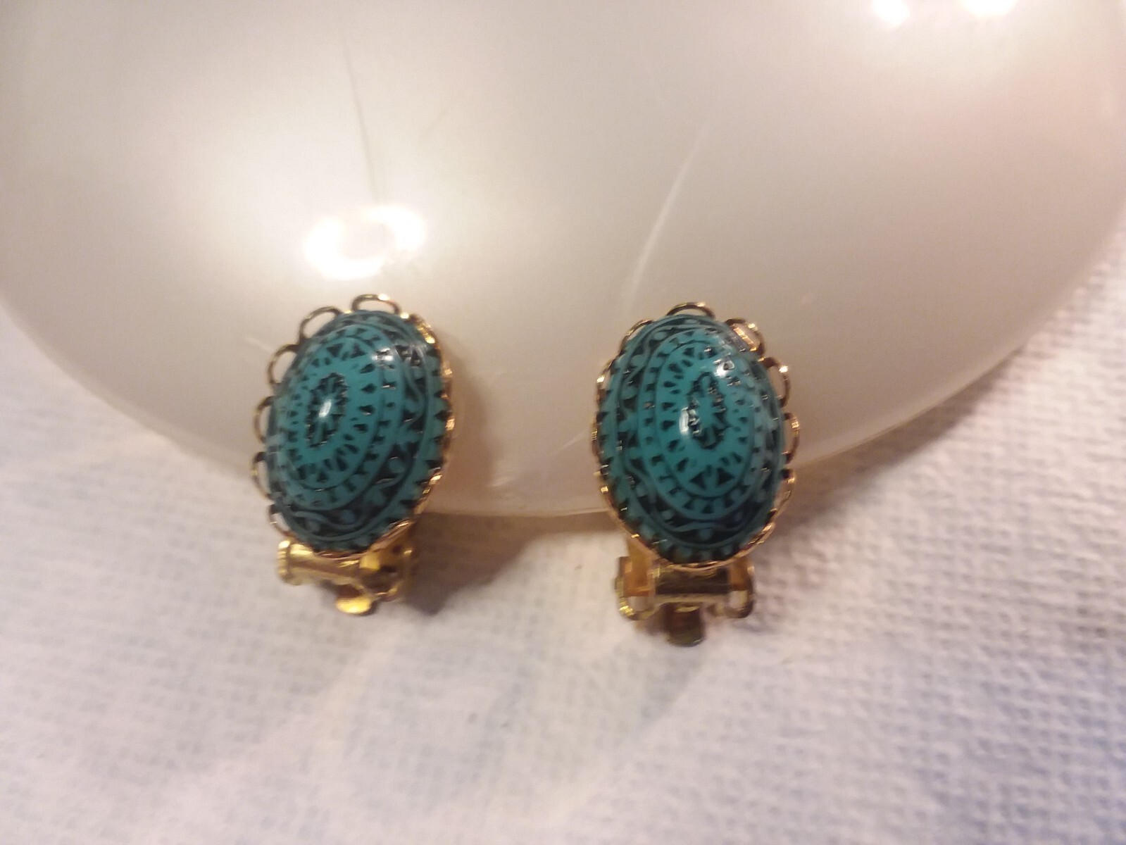 10 x 15mm Blue West German Acrylic Cabochon Clip-On Earrings 11-01-2022