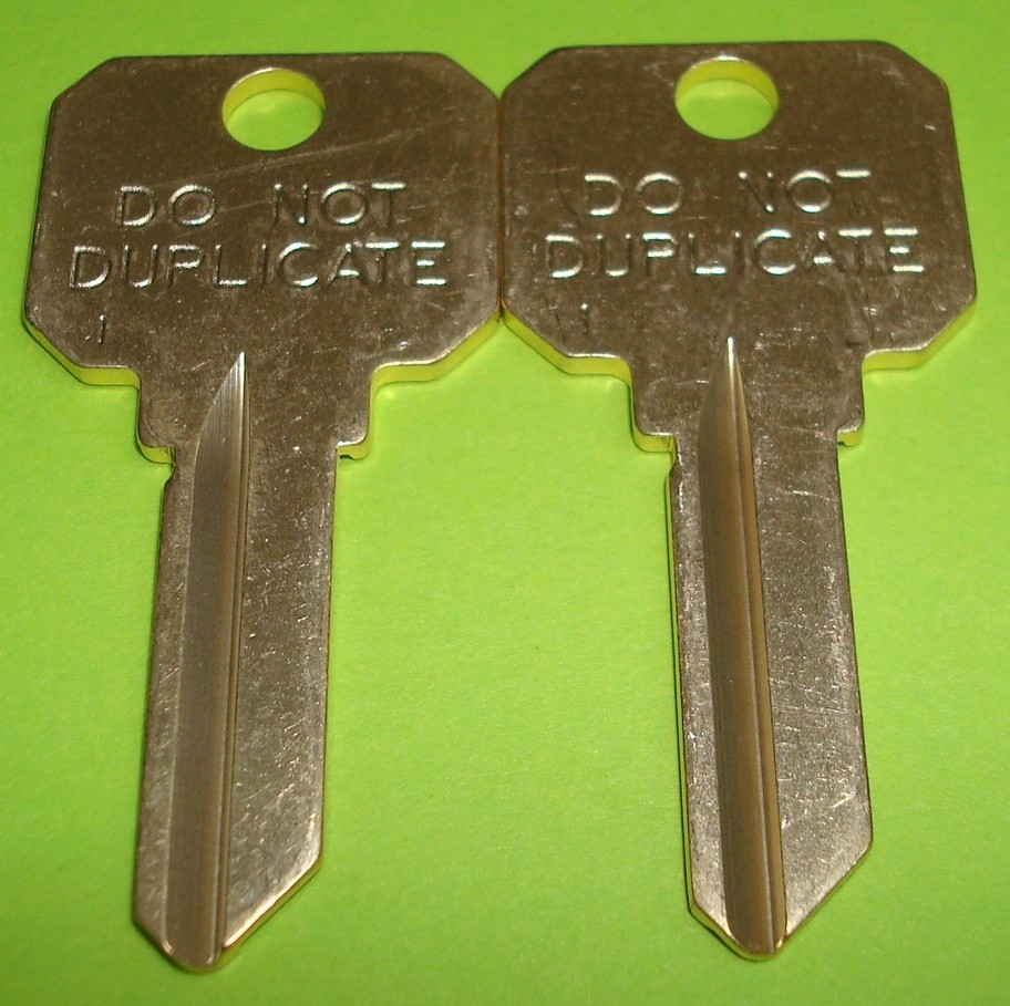 🔑 Lot of 2 uncut Schlage DND SC1 Brass "Do Not Duplicate" Key blanks (2 Keys)