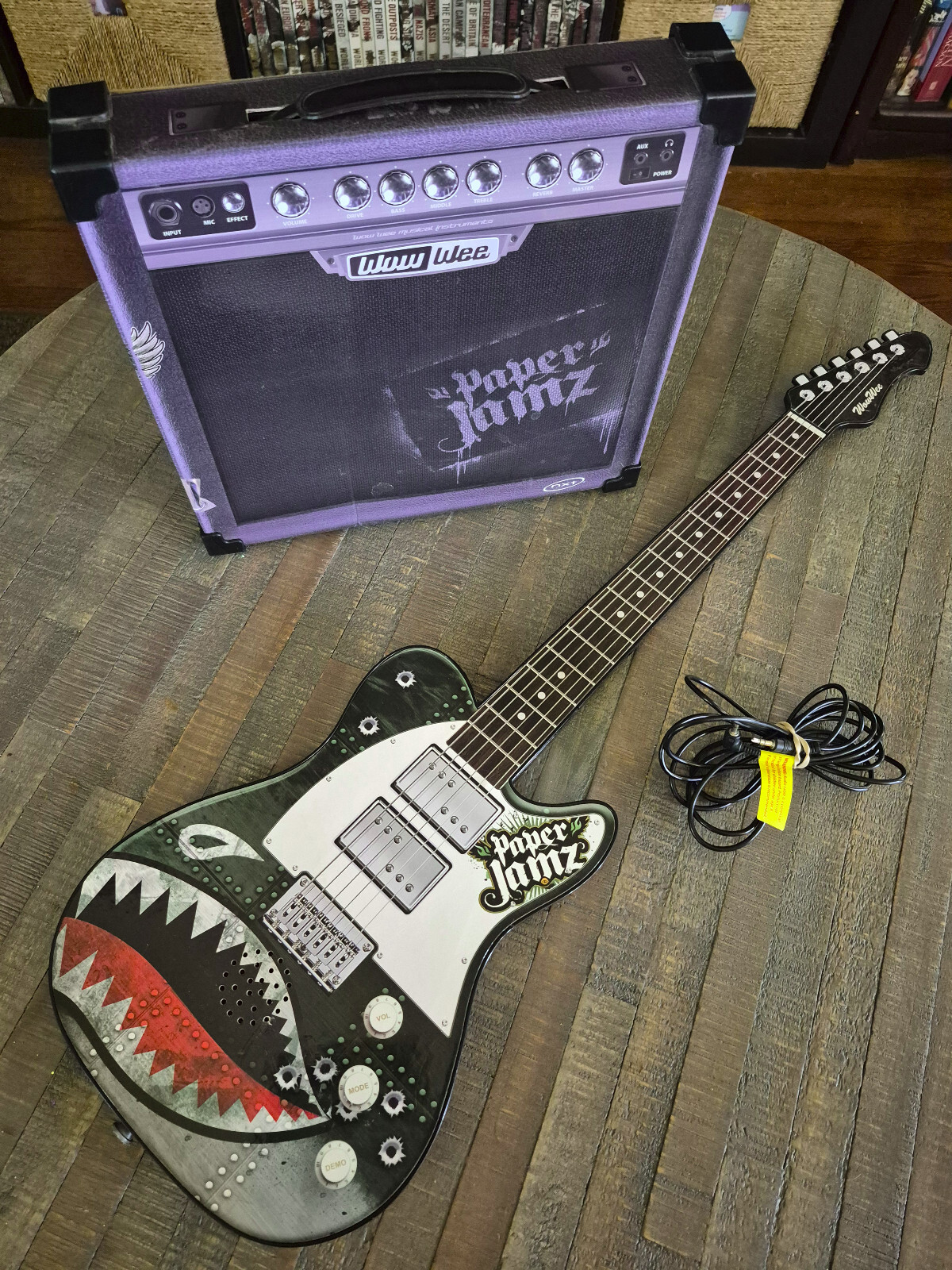 WOWWEE PAPER JAMS INSTANT ROCK STAR GUITAR and AMPLIFIER SERIES 1